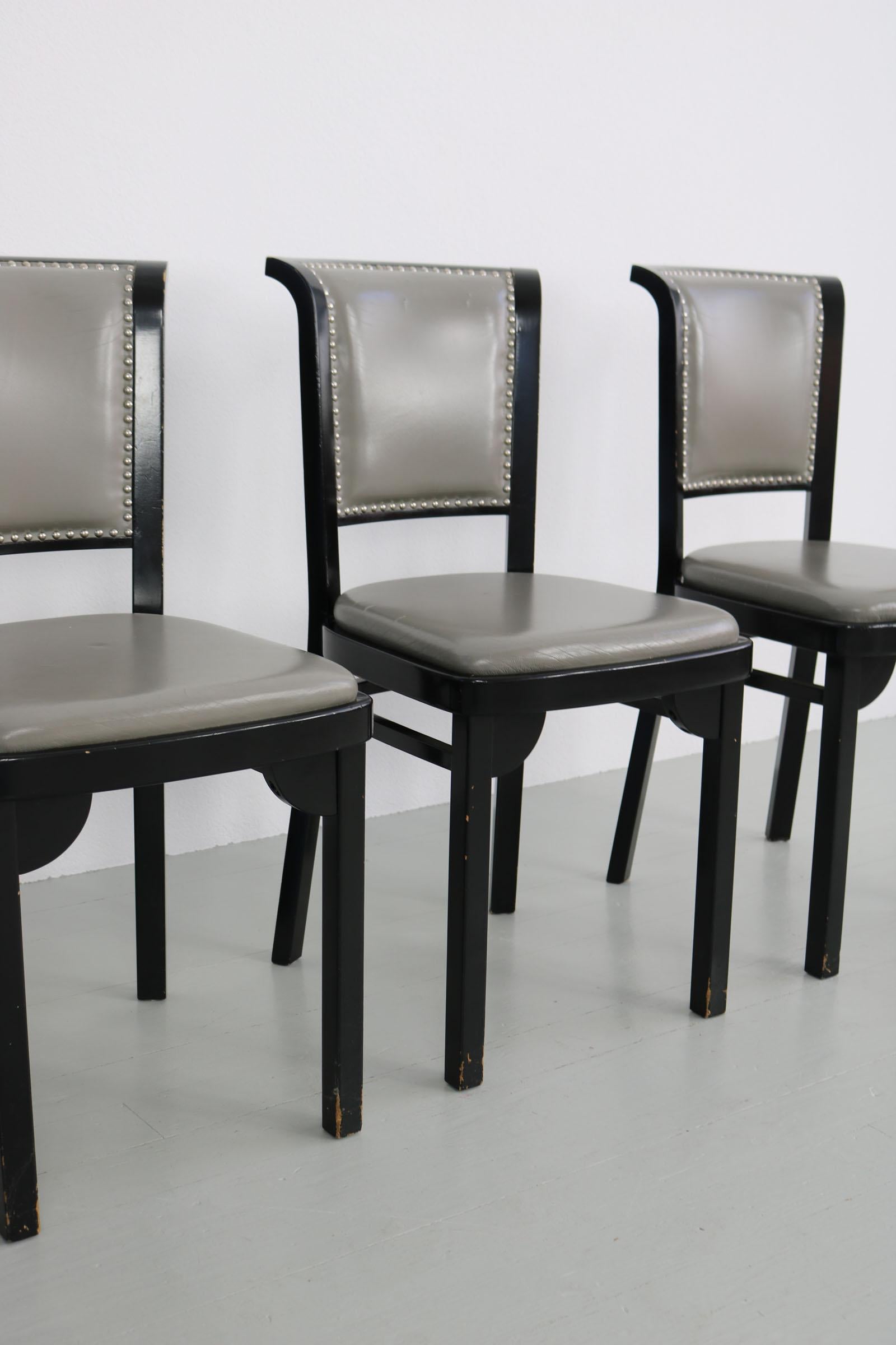 Set of Five Chairs by Thonet, Vienna For Sale 6