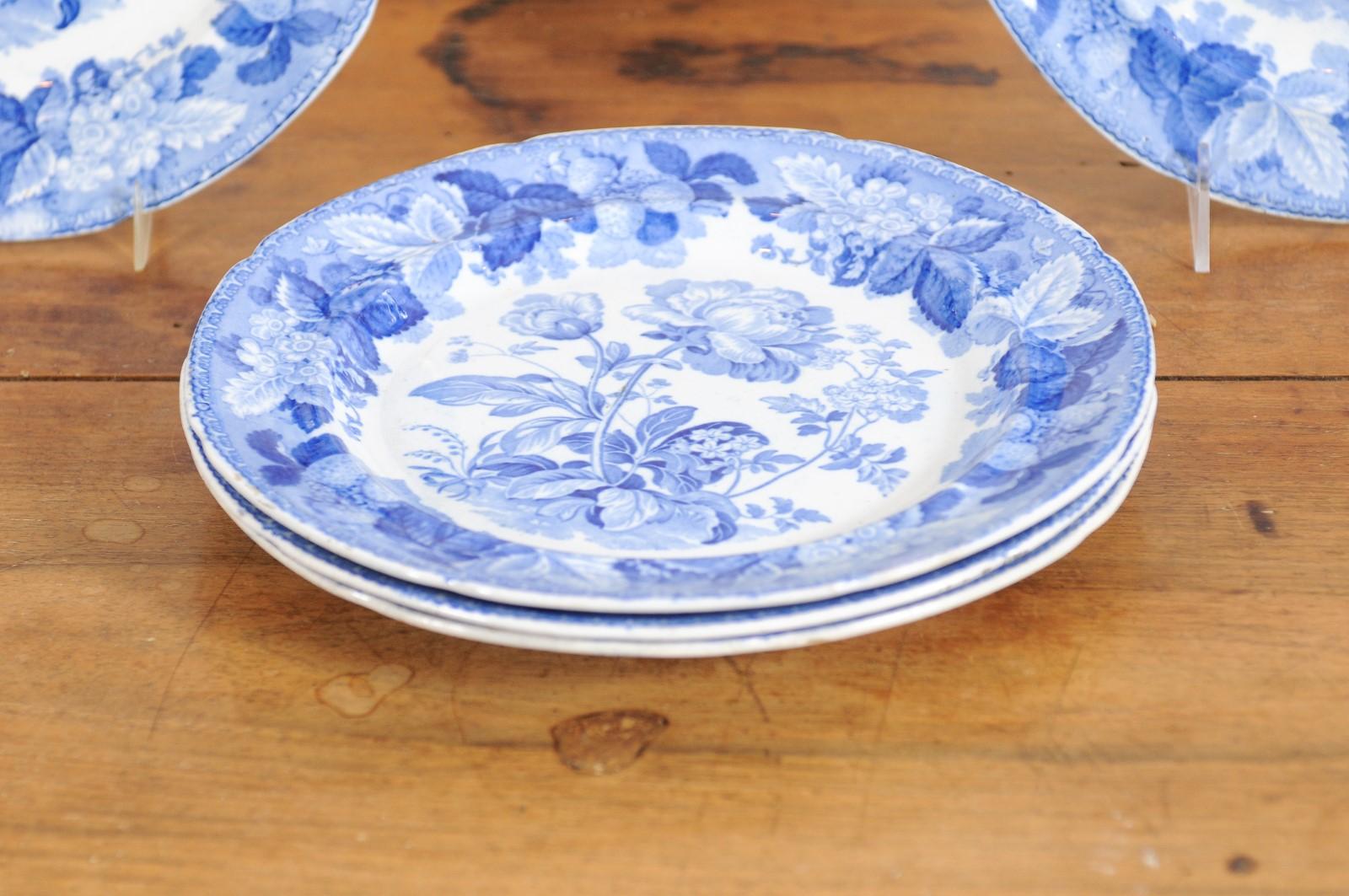 Five English 19th Century Blue and White Porcelain Plates with Floral Pattern 1
