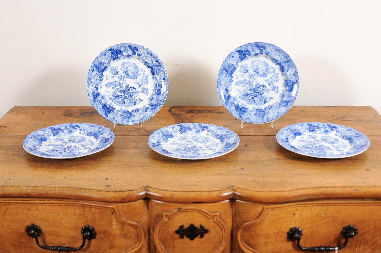 Five English 19th Century Blue and White Porcelain Plates with Floral Pattern 4