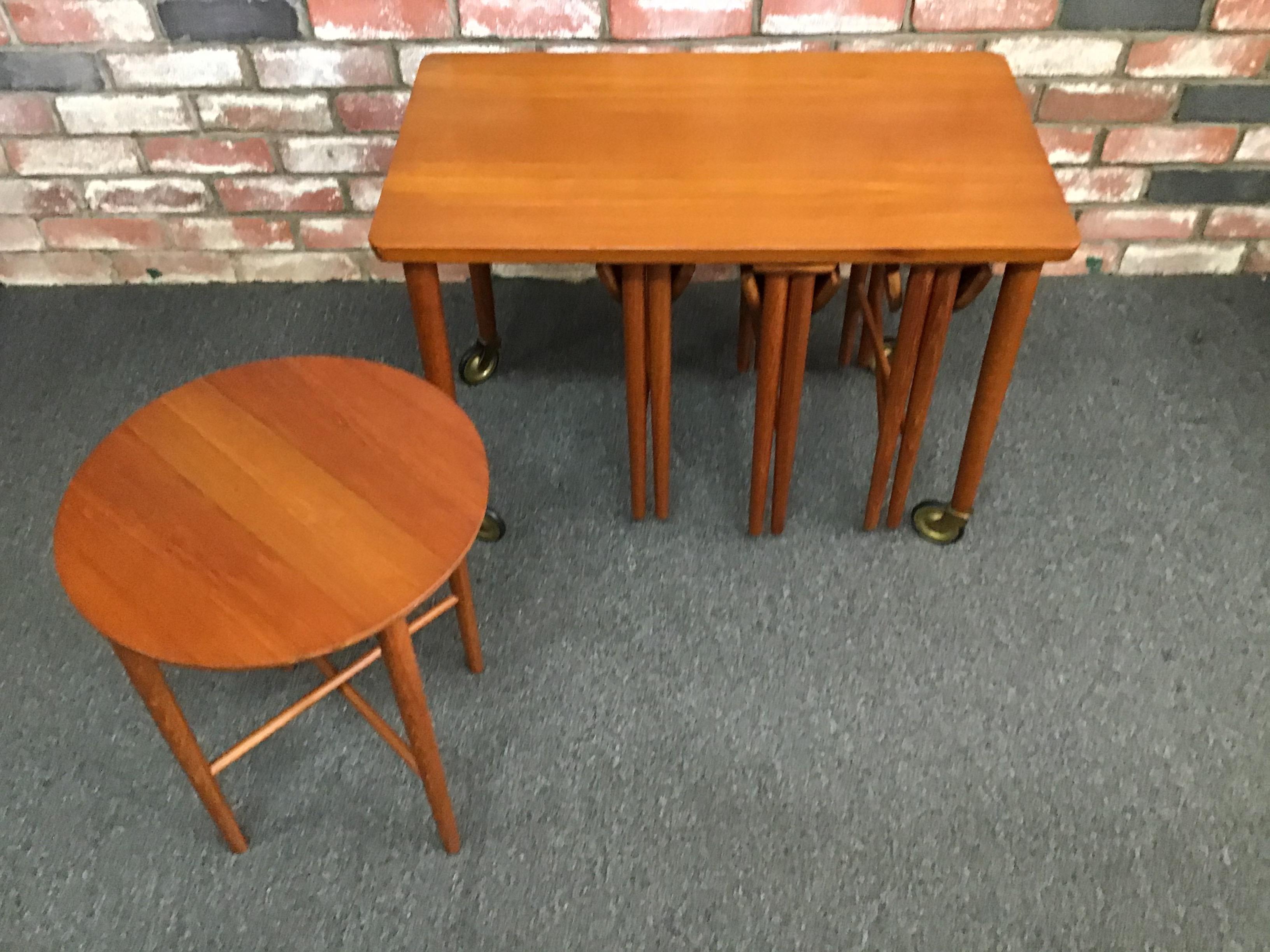 Set of Five Danish Modern Nesting Tables by Carlo Jensen for Hundevad In Good Condition For Sale In San Diego, CA