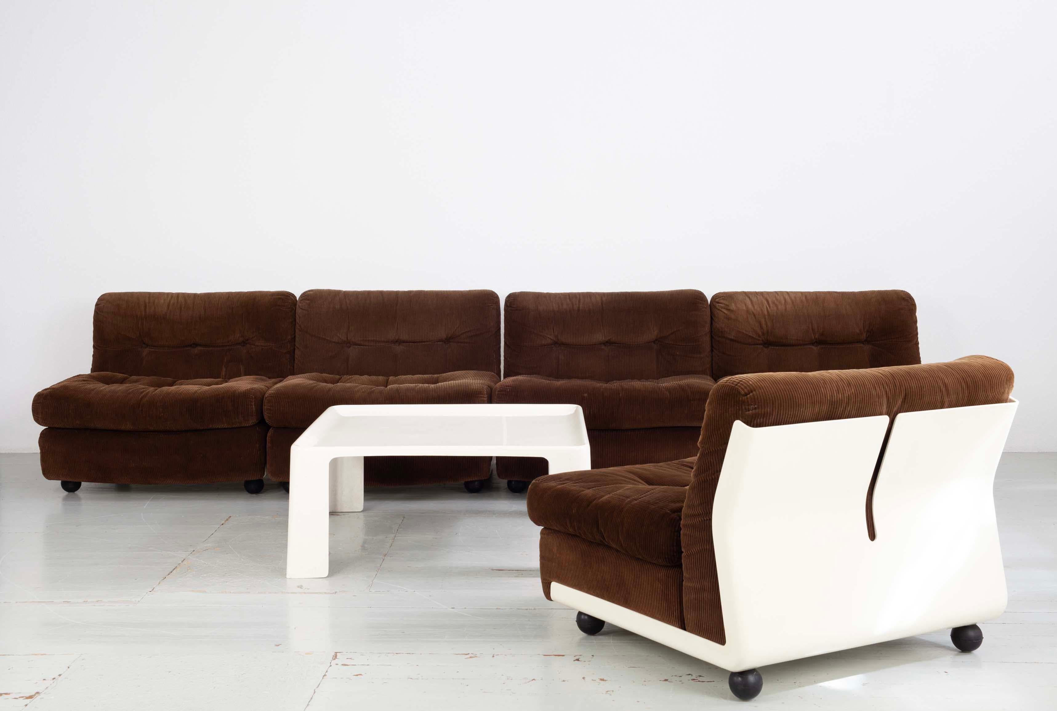 Set of five dark brown modular sofa elements, by Mario Bellini for C&B Italia. en vente 5