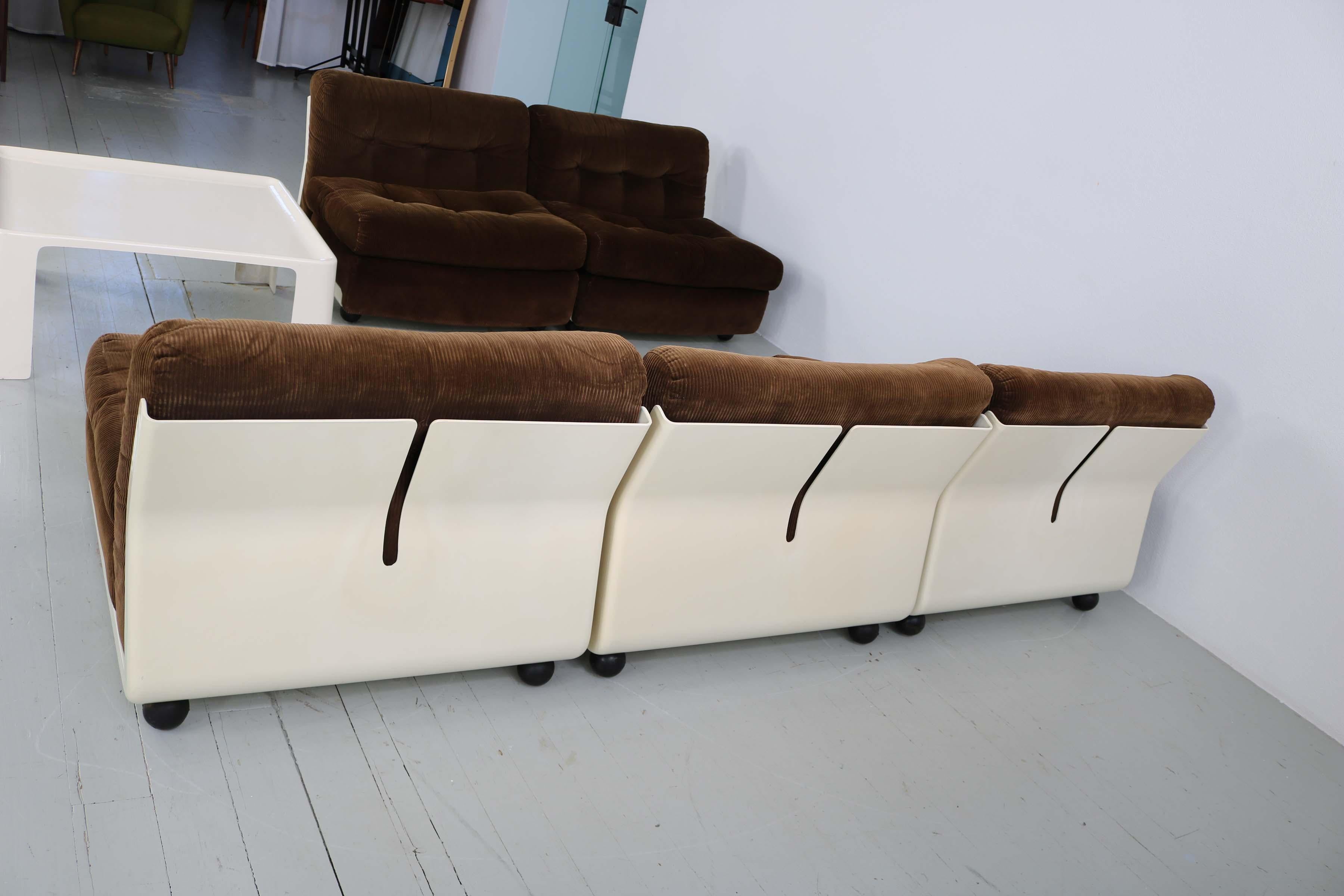 Set of five dark brown modular sofa elements, by Mario Bellini for C&B Italia. en vente 10
