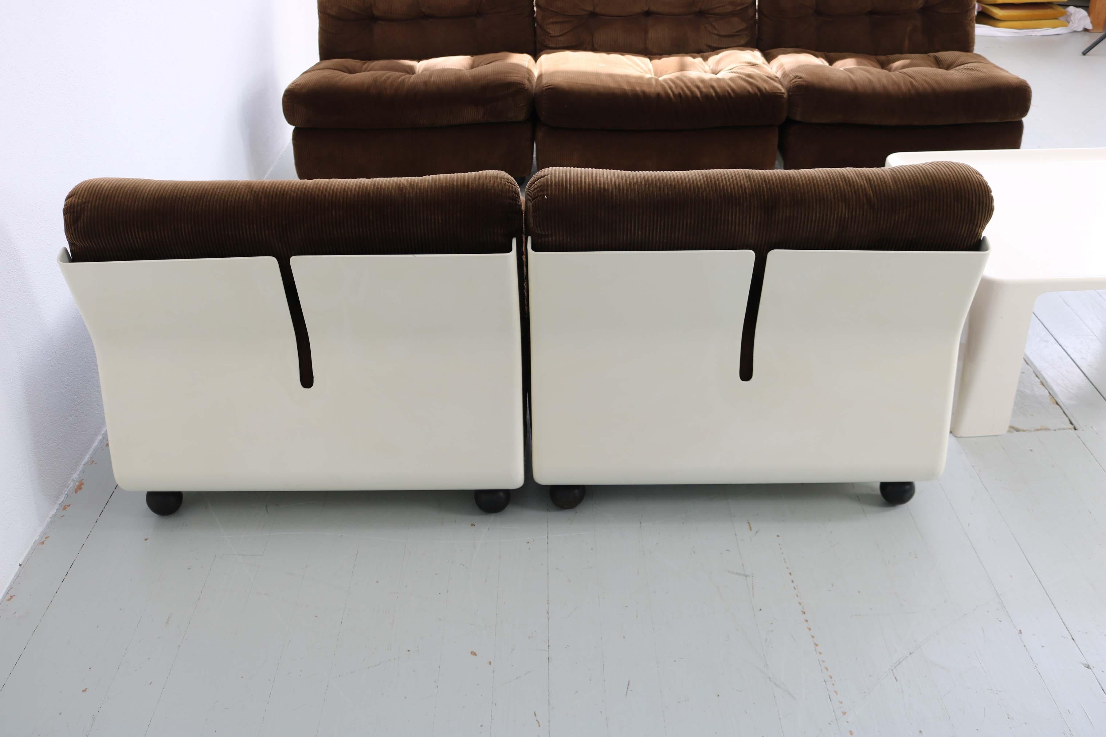 Set of five dark brown modular sofa elements, by Mario Bellini for C&B Italia. en vente 12