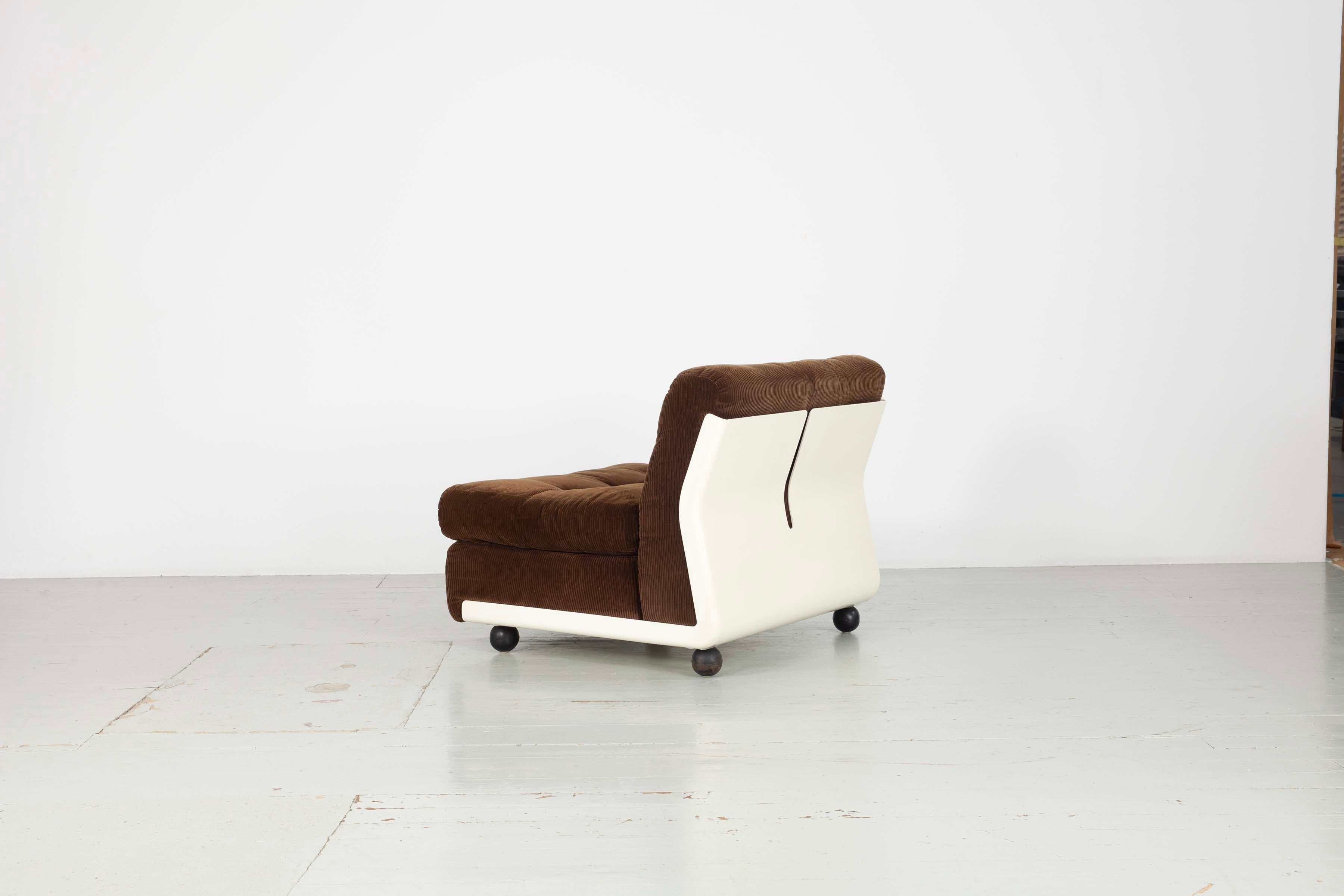 Set of five dark brown modular sofa elements, by Mario Bellini for C&B Italia. en vente 1