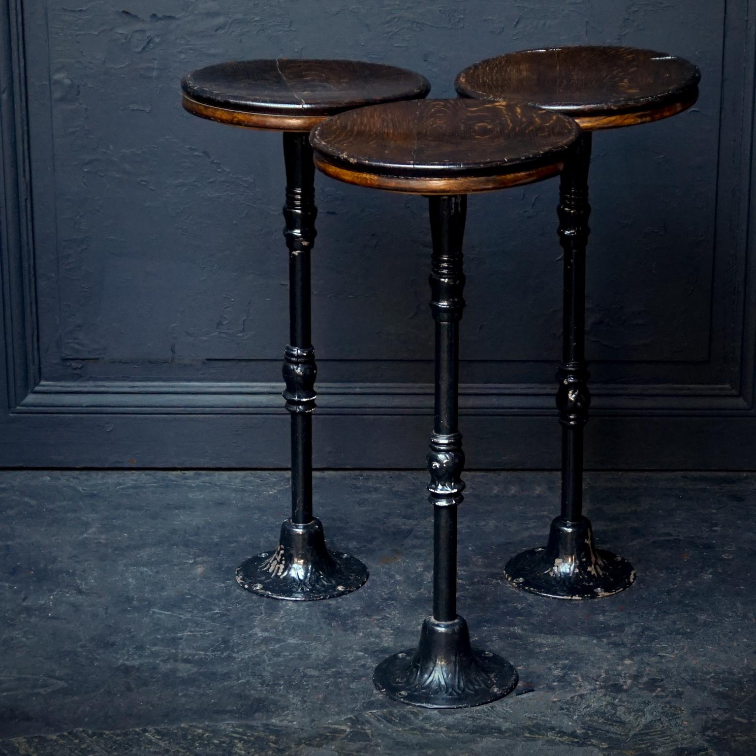 Set of Five Early 20th Century Industrial Oak and Cast Iron Stools In Good Condition In Haarlem, NL