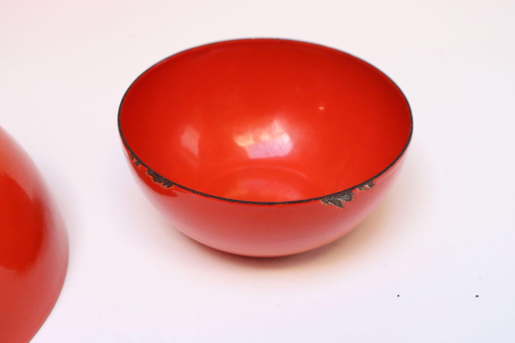 Set of Five Finnish Modern Red Enamel Nesting Bowls by Kaj Franck for Finel For Sale 5