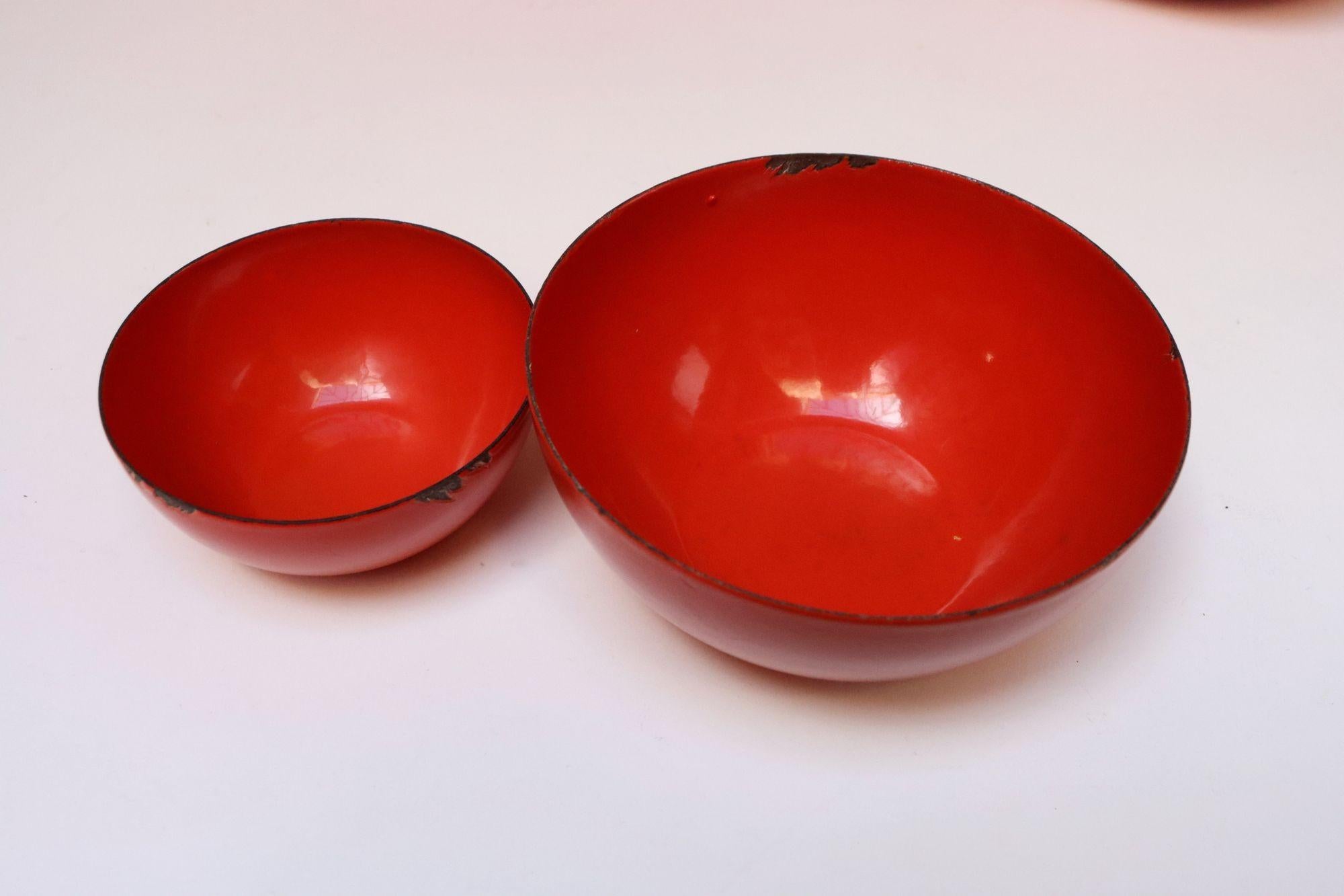 Set of Five Finnish Modern Red Enamel Nesting Bowls by Kaj Franck for Finel For Sale 13