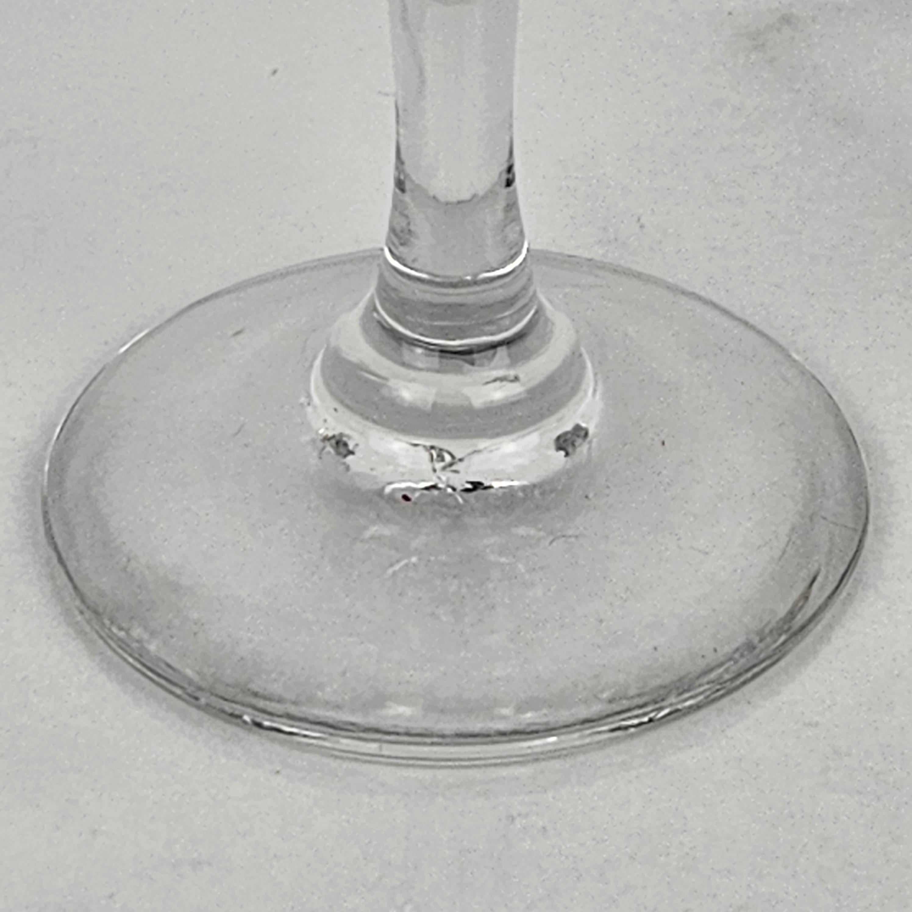 Verre brun Ensemble de cinq flûtes à champagne françaises en verre, vers 1890 en vente