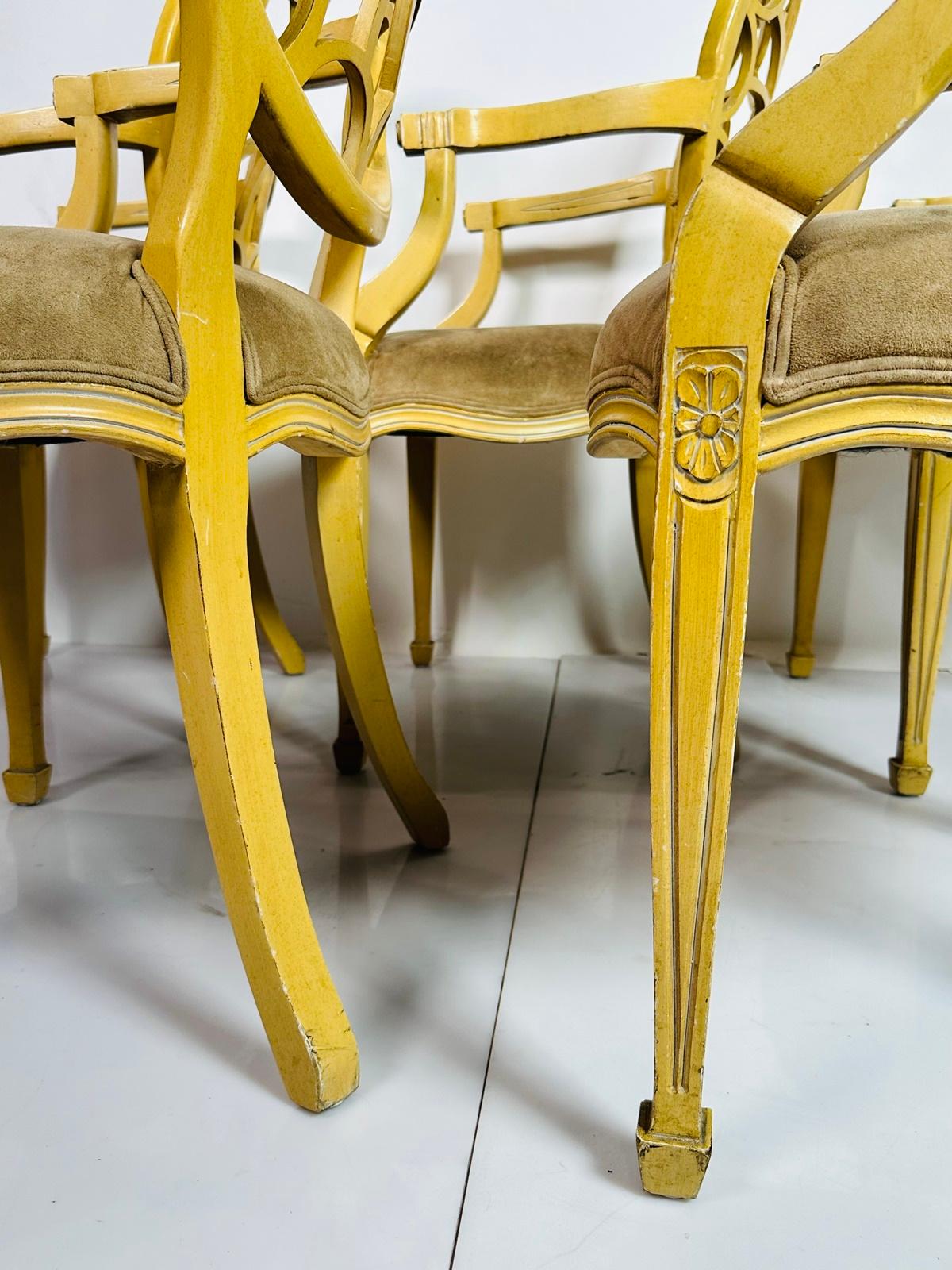 Satz von fünf Sesseln im Stil von George III mit Radrücken aus braunem Wildleder. im Angebot 12