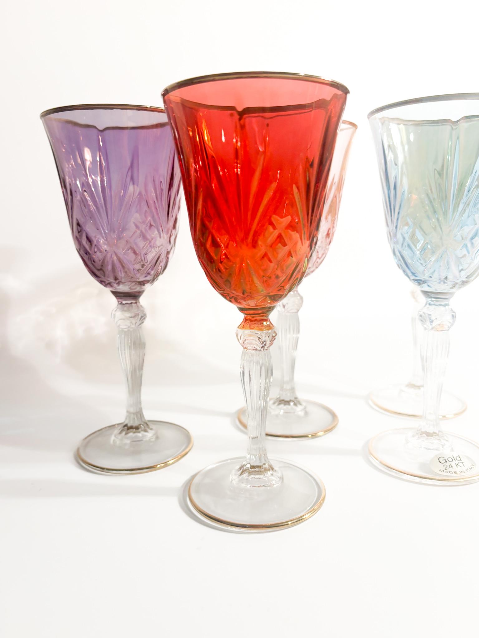Italiano Set di cinque bicchieri in vetro di Murano e oro puro degli anni '80 in vendita