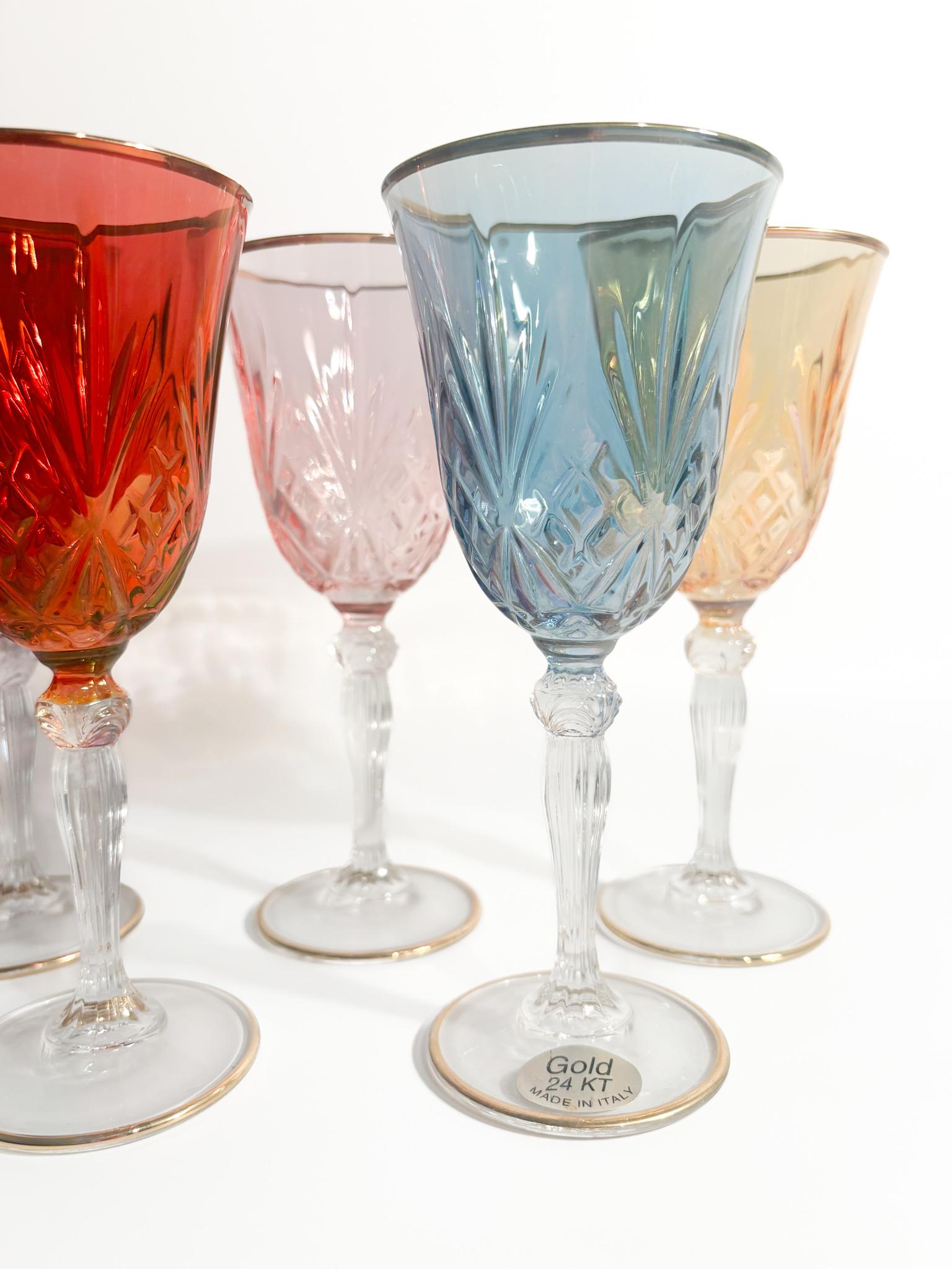 Set di cinque bicchieri in vetro di Murano e oro puro degli anni '80 in vendita 2