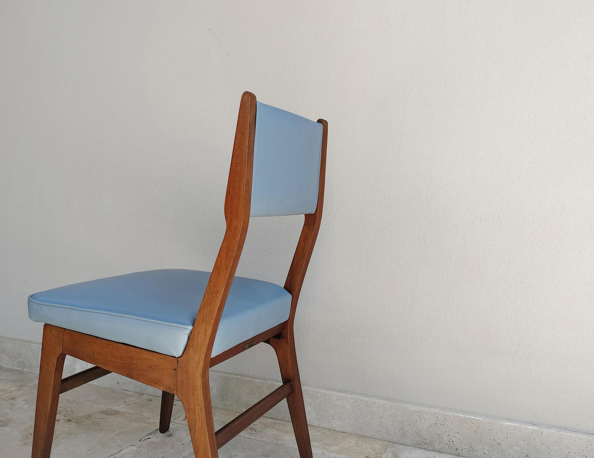 Mid-20th Century Gio Ponti (Attributed to) Set of Five Chairs in Wood and Leather by ISA Bergamo
