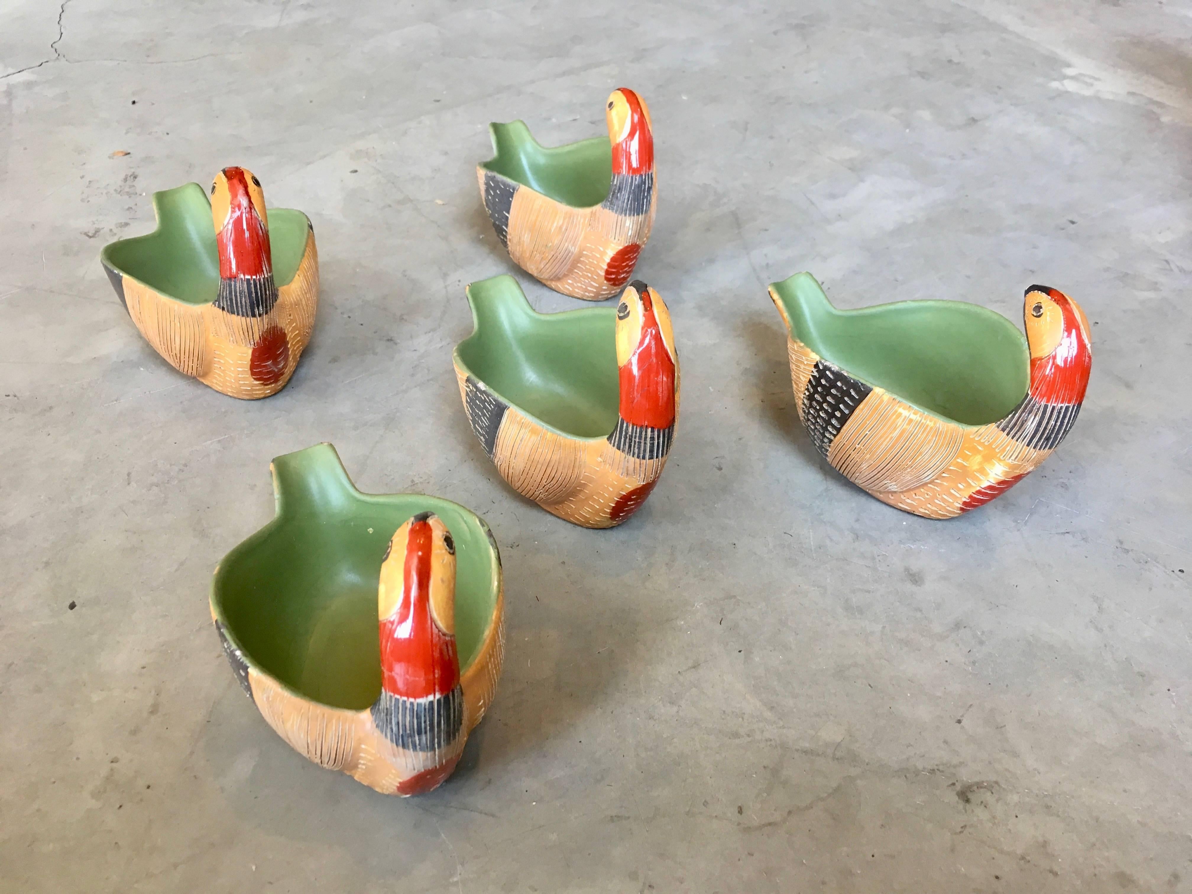 Set of Five Italian Ceramic Bird Bowls In Good Condition In Los Angeles, CA