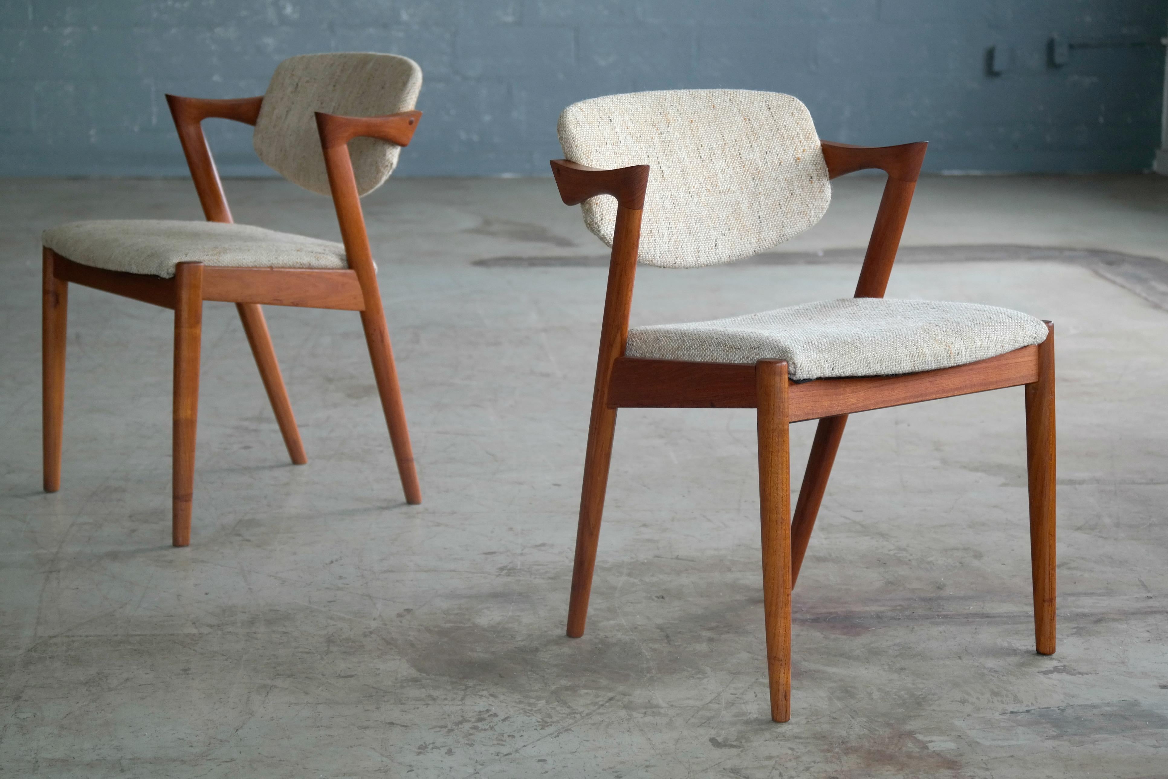 Mid-Century Modern Set of Five Kai Kristiansen Model 42 Teak Dining Chairs for Schou Andersen