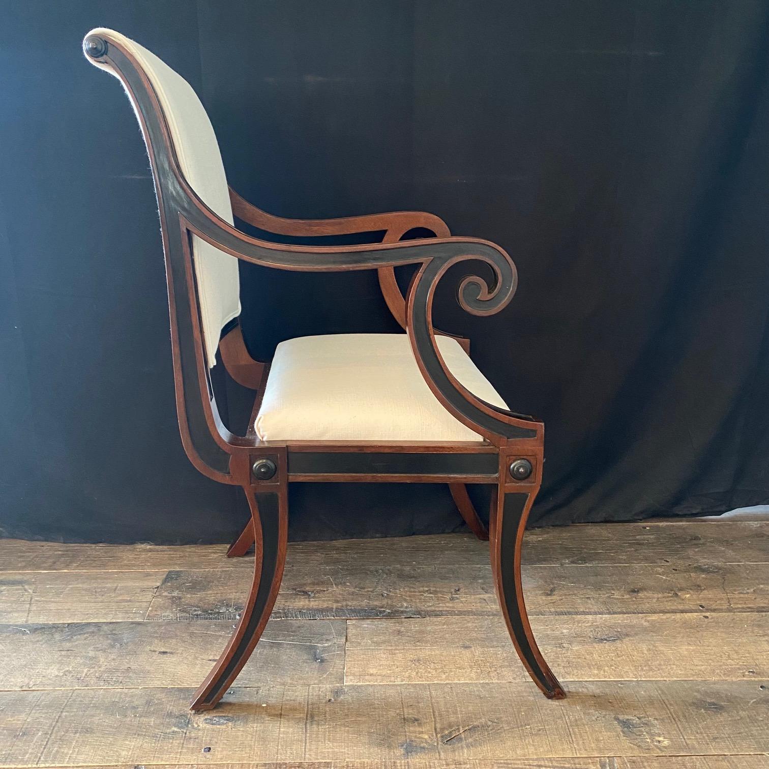 Set of Five Klismos Ebony and Mahogany Neoclassical Dining Chairs For Sale 8