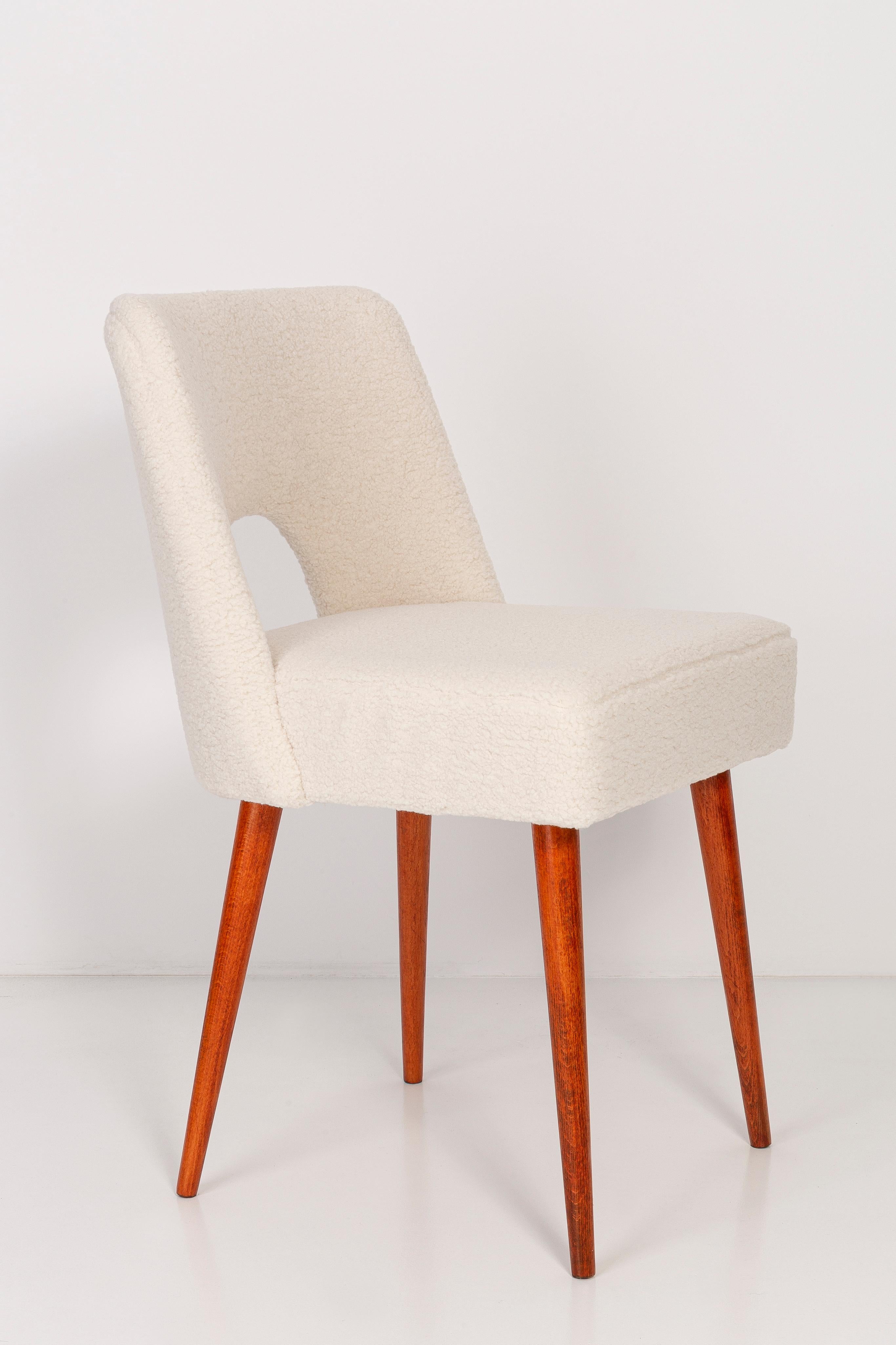Polish Set of Five Light Crème Boucle 'Shell' Chairs, 1960s For Sale