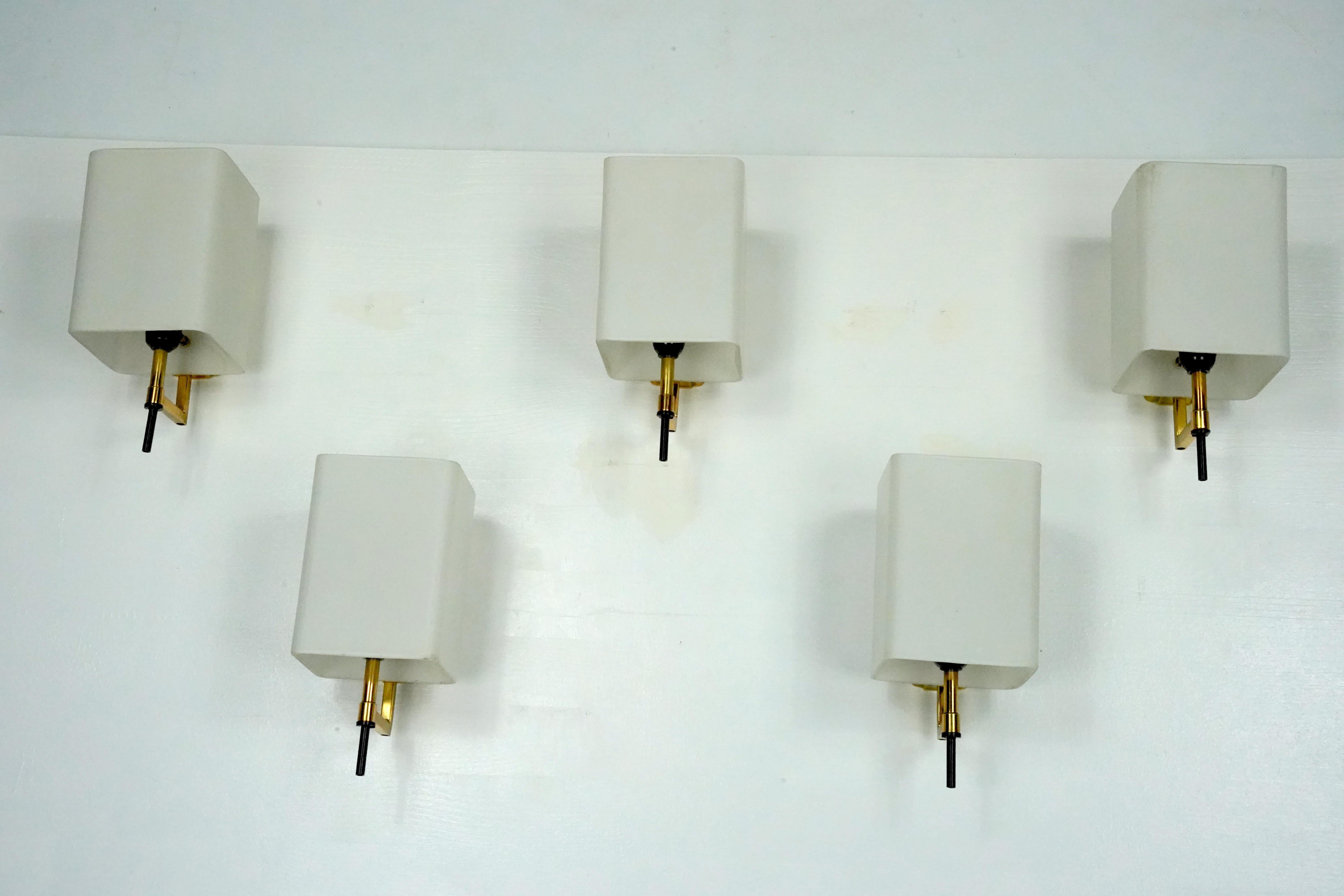 Set of five Mid-century sconces by Stilnovo. Italy 1950s For Sale 7