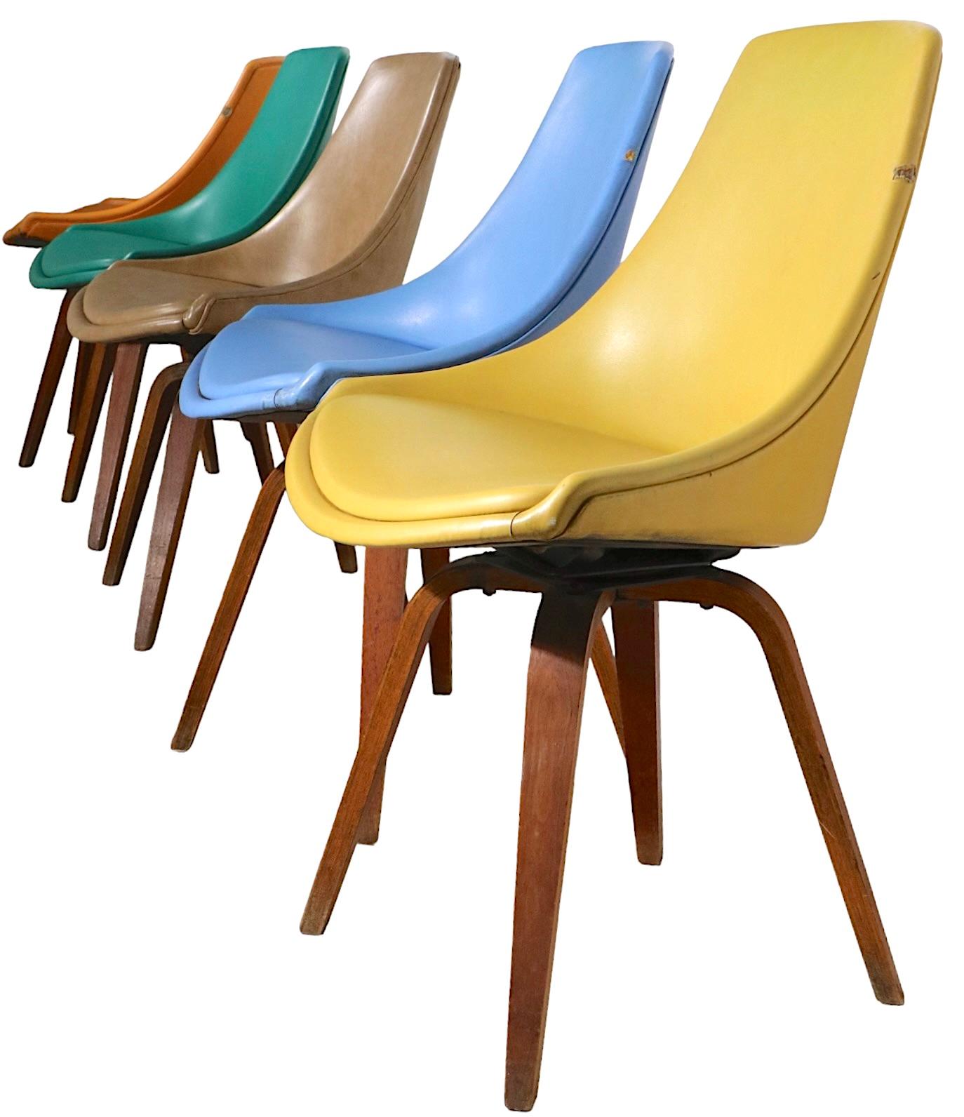 Satz von fünf drehbaren Esszimmerstühlen aus der Mitte des Jahrhunderts von I V Chair Company Brooklyn Ny im Angebot 11