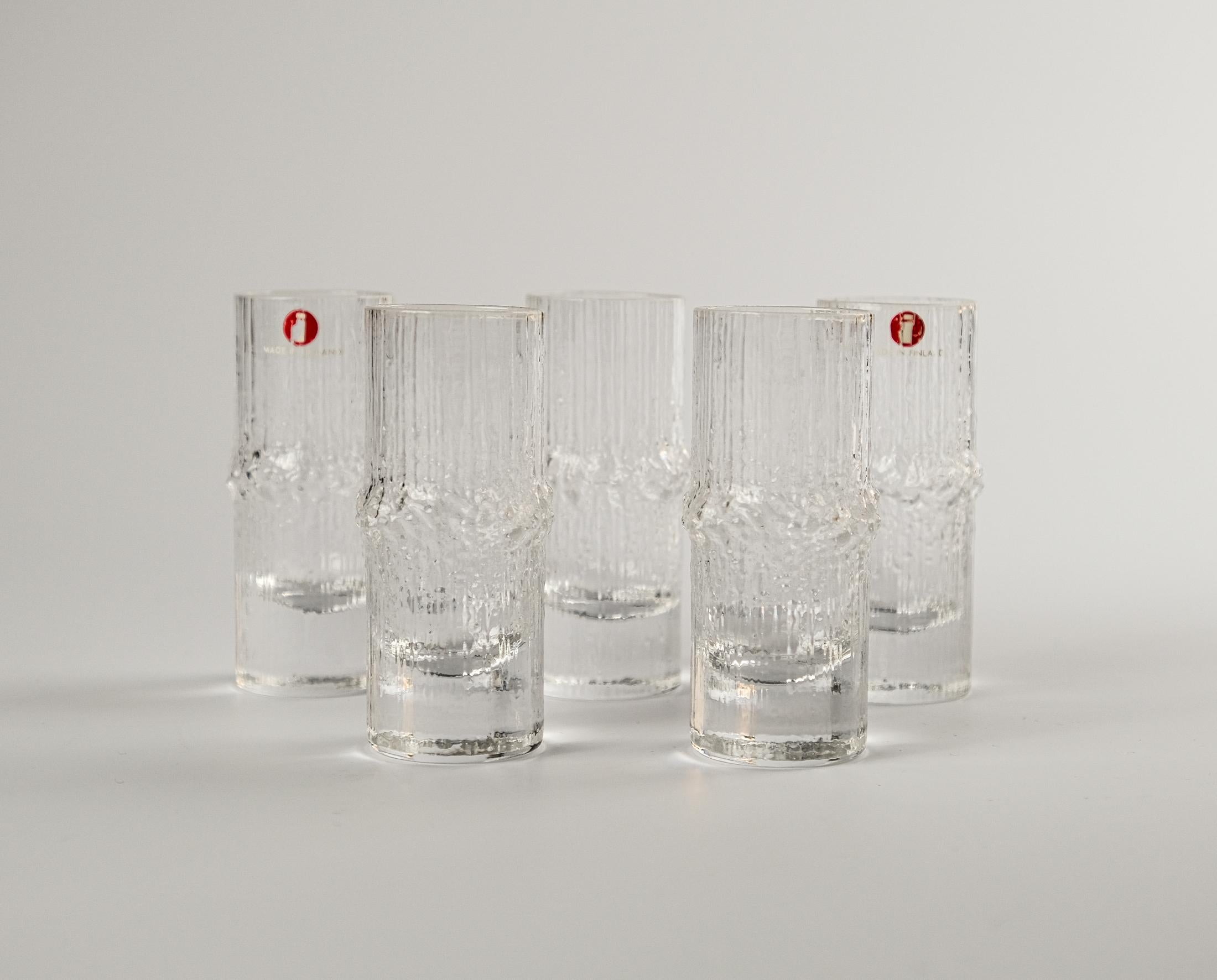 Ensemble de cinq verres à glace « Nina » de Tapio Wirkkala, datant du milieu du siècle dernier, pour Iittala, Finlande en vente 4