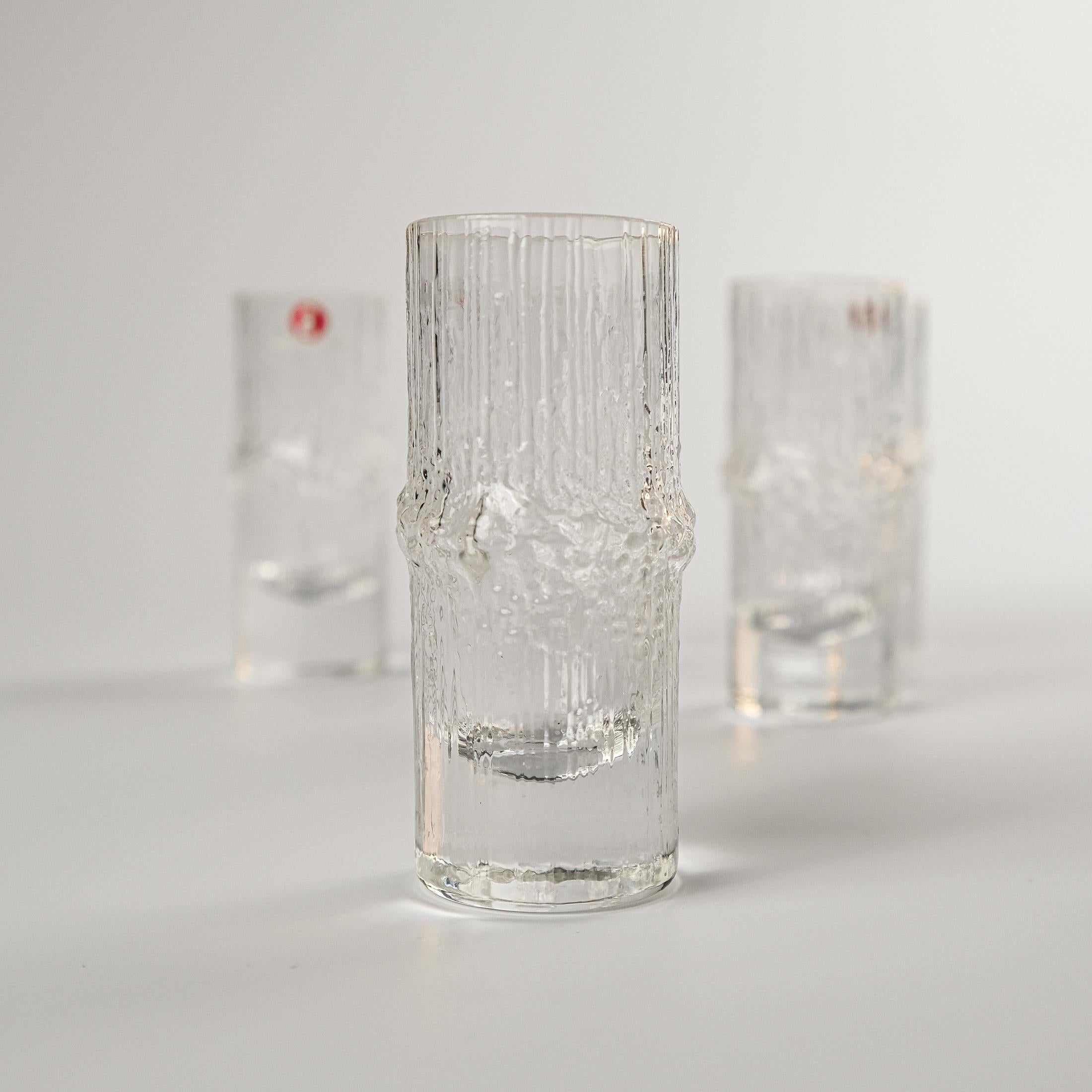 Ensemble de cinq verres à glace « Nina » de Tapio Wirkkala, datant du milieu du siècle dernier, pour Iittala, Finlande en vente 5