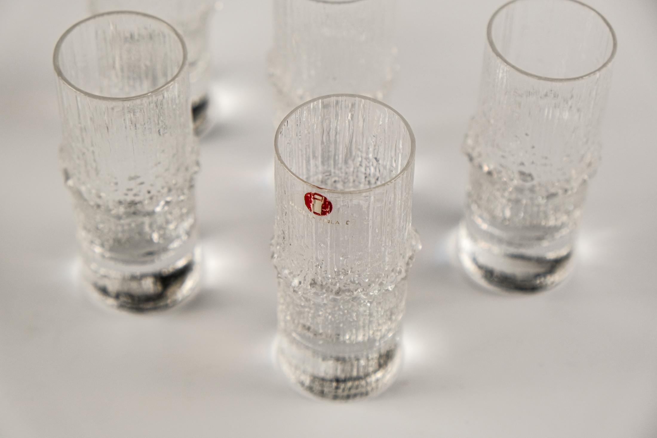 Ensemble de cinq verres à glace « Nina » de Tapio Wirkkala, datant du milieu du siècle dernier, pour Iittala, Finlande en vente 2