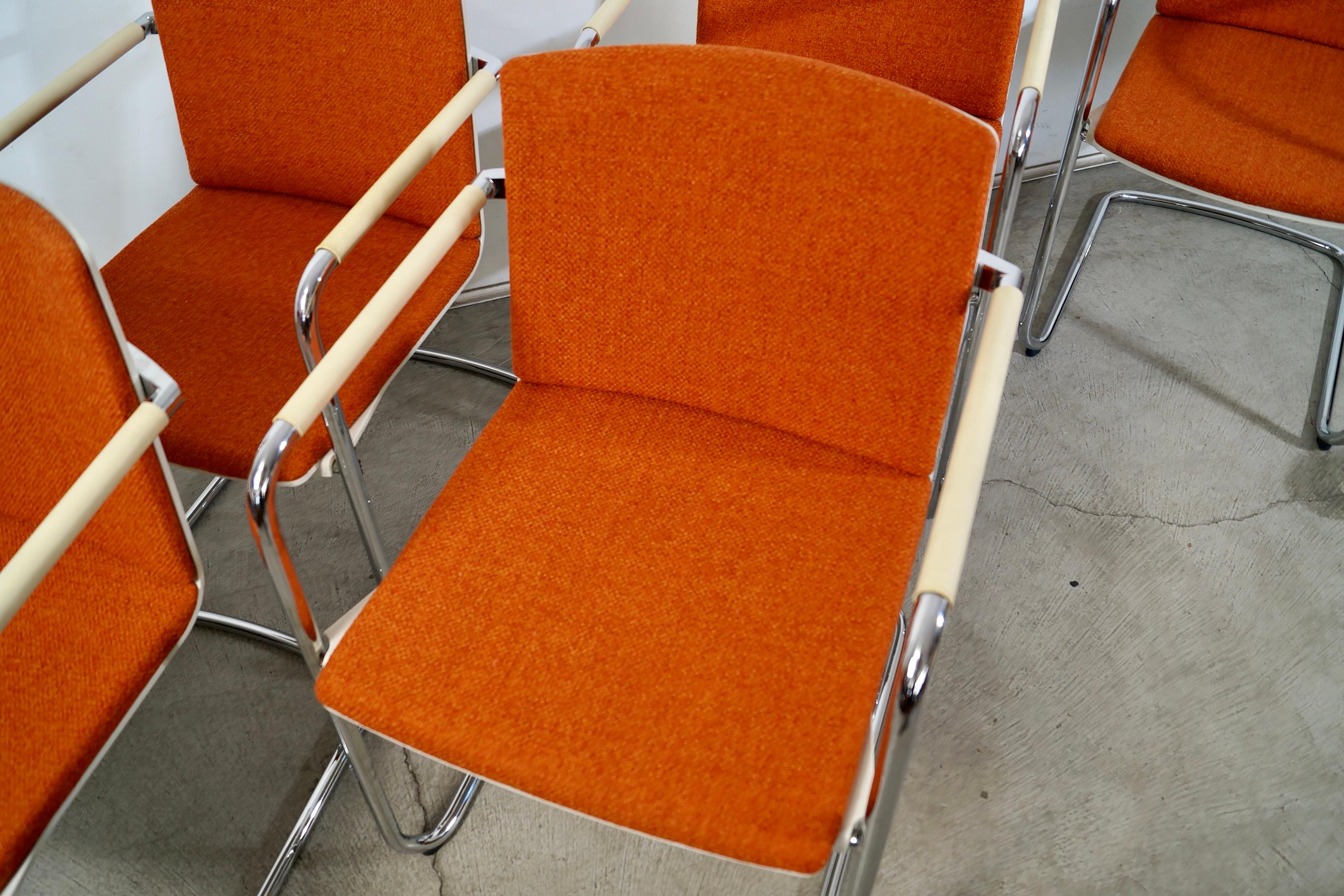 Juego de cinco sillones cantilever cromados estilo Milo Baughman en venta 7