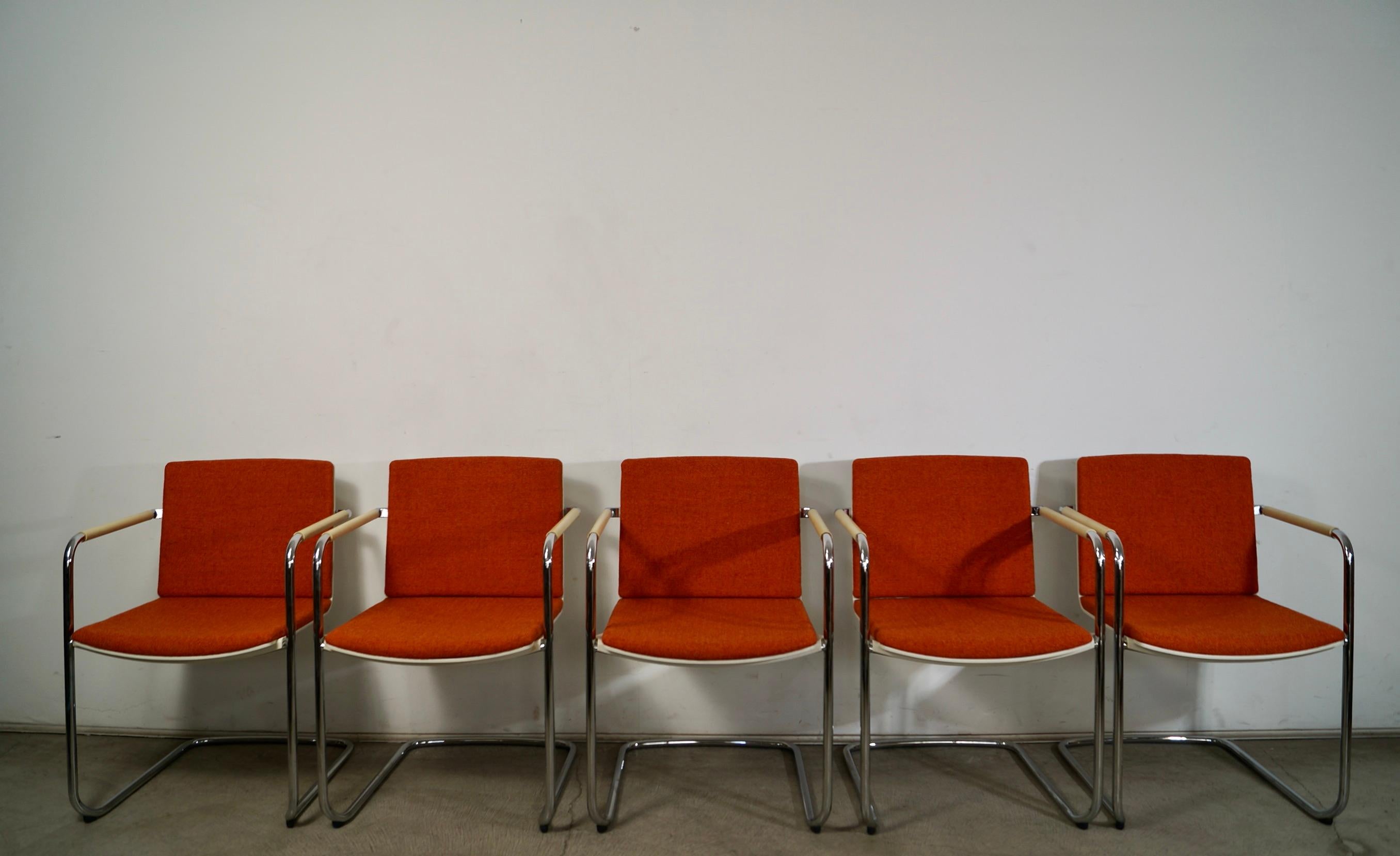 Juego de cinco sillones cantilever cromados estilo Milo Baughman Bauhaus en venta