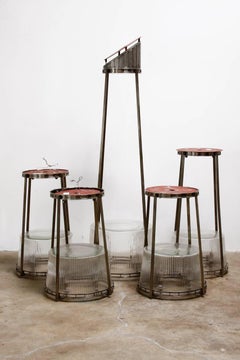 Ensemble de cinq lustres Art Déco modernistes en nickel