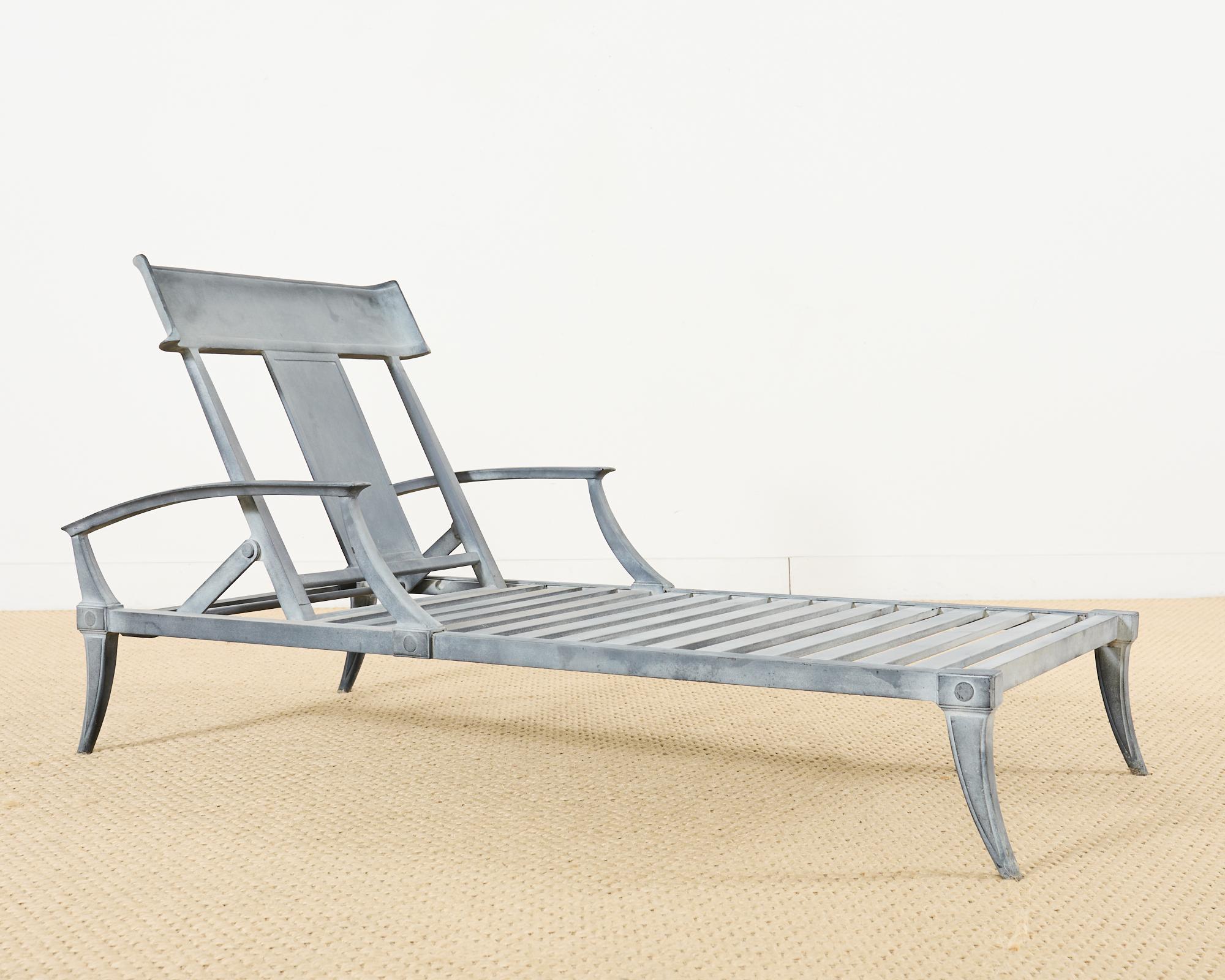 Ensemble de cinq fauteuils Klismos de style néoclassique Greco-Romain en vente 3