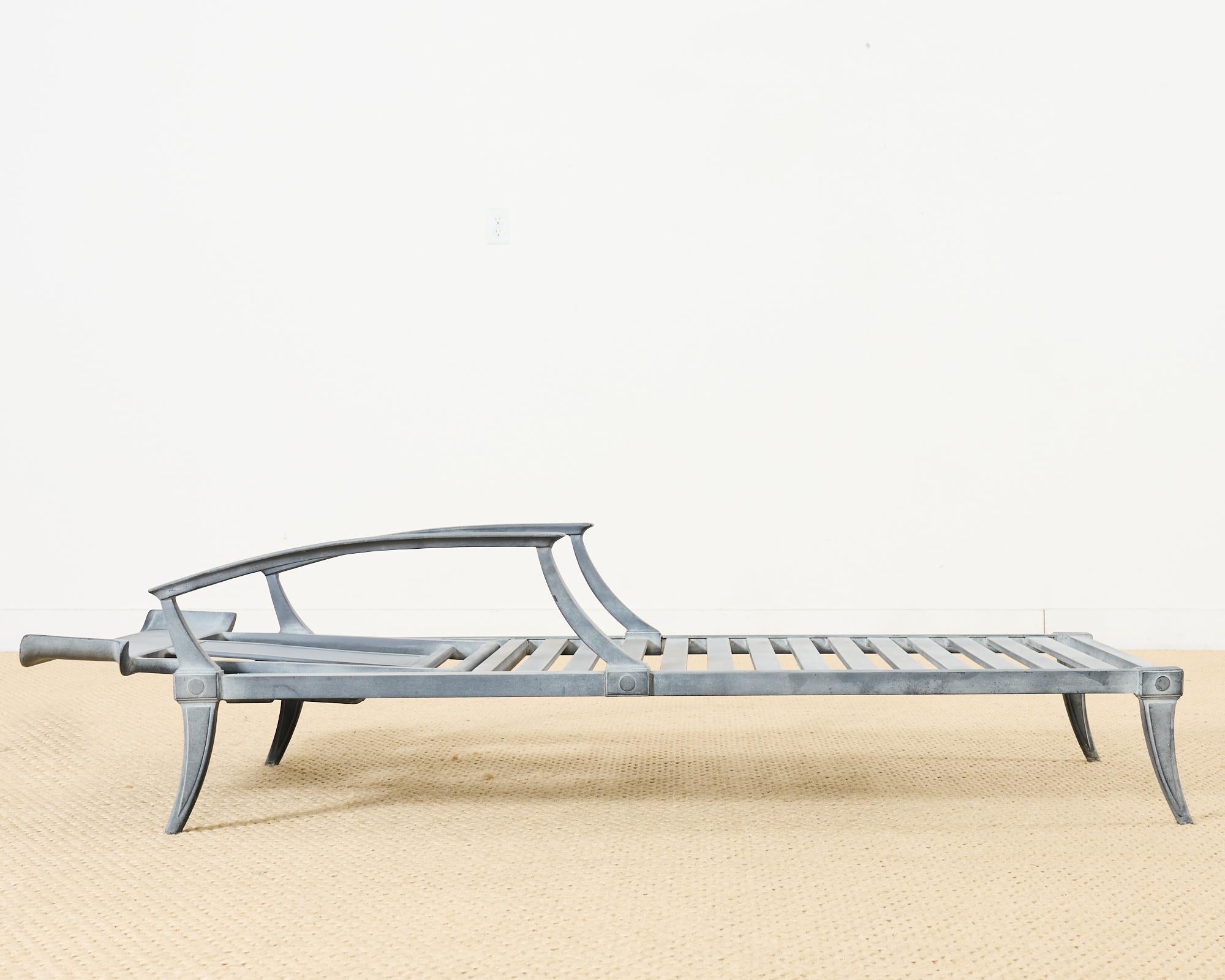 Ensemble de cinq fauteuils Klismos de style néoclassique Greco-Romain en vente 10