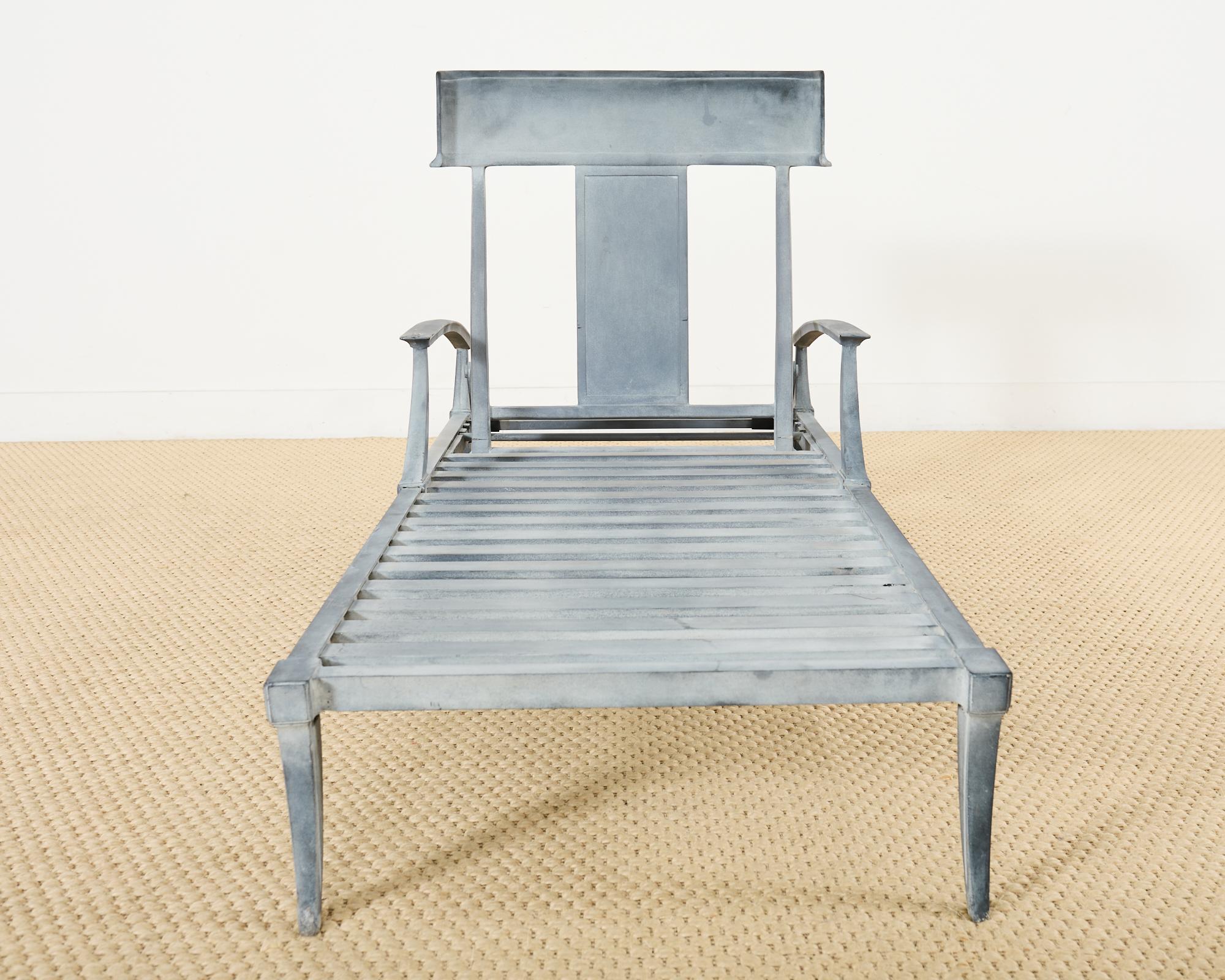 Ensemble de cinq fauteuils Klismos de style néoclassique Greco-Romain en vente 12