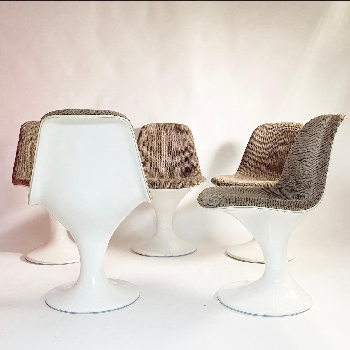 Set of Five Orbit Chairs and Original Dining Table by Vitra, Germany, 1965 In Good Condition For Sale In Haderslev, DK