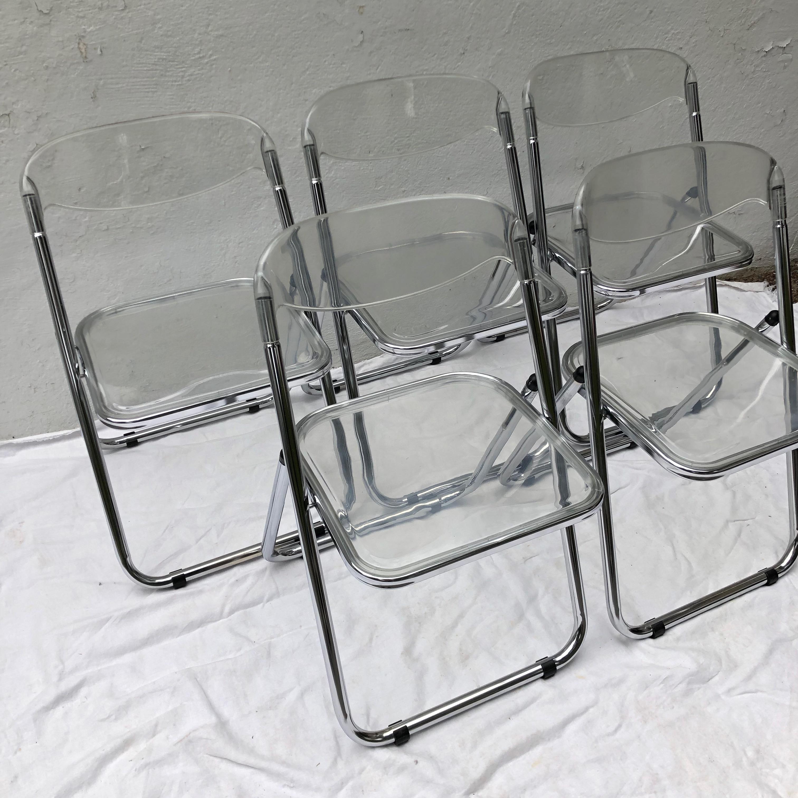 Set of Five Plia Folding Lucite Chairs in the style of Giancarlo Piretti 4