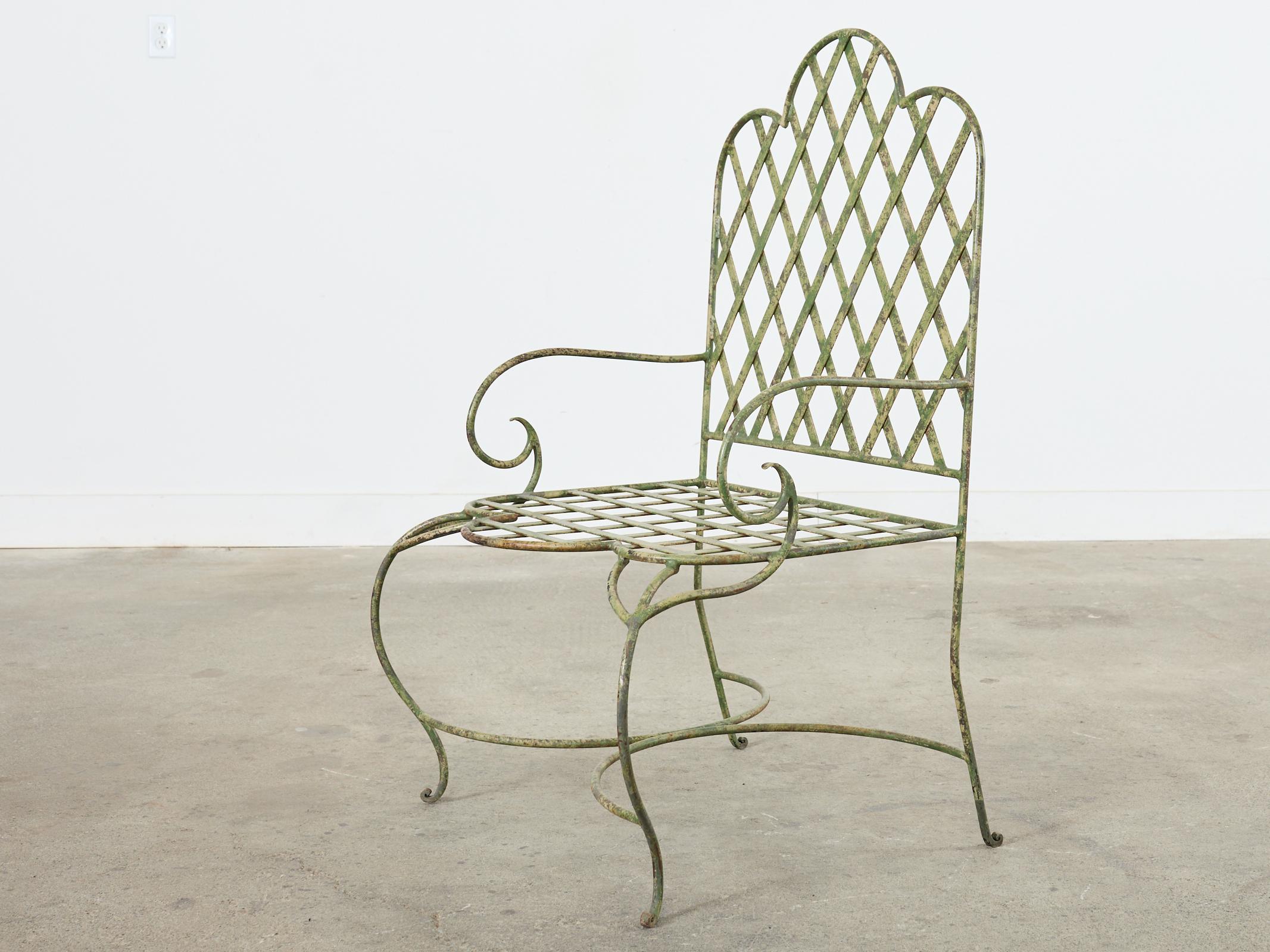 Ensemble de cinq chaises de jardin en treillis en fer de style Rose Tarlow  en vente 3