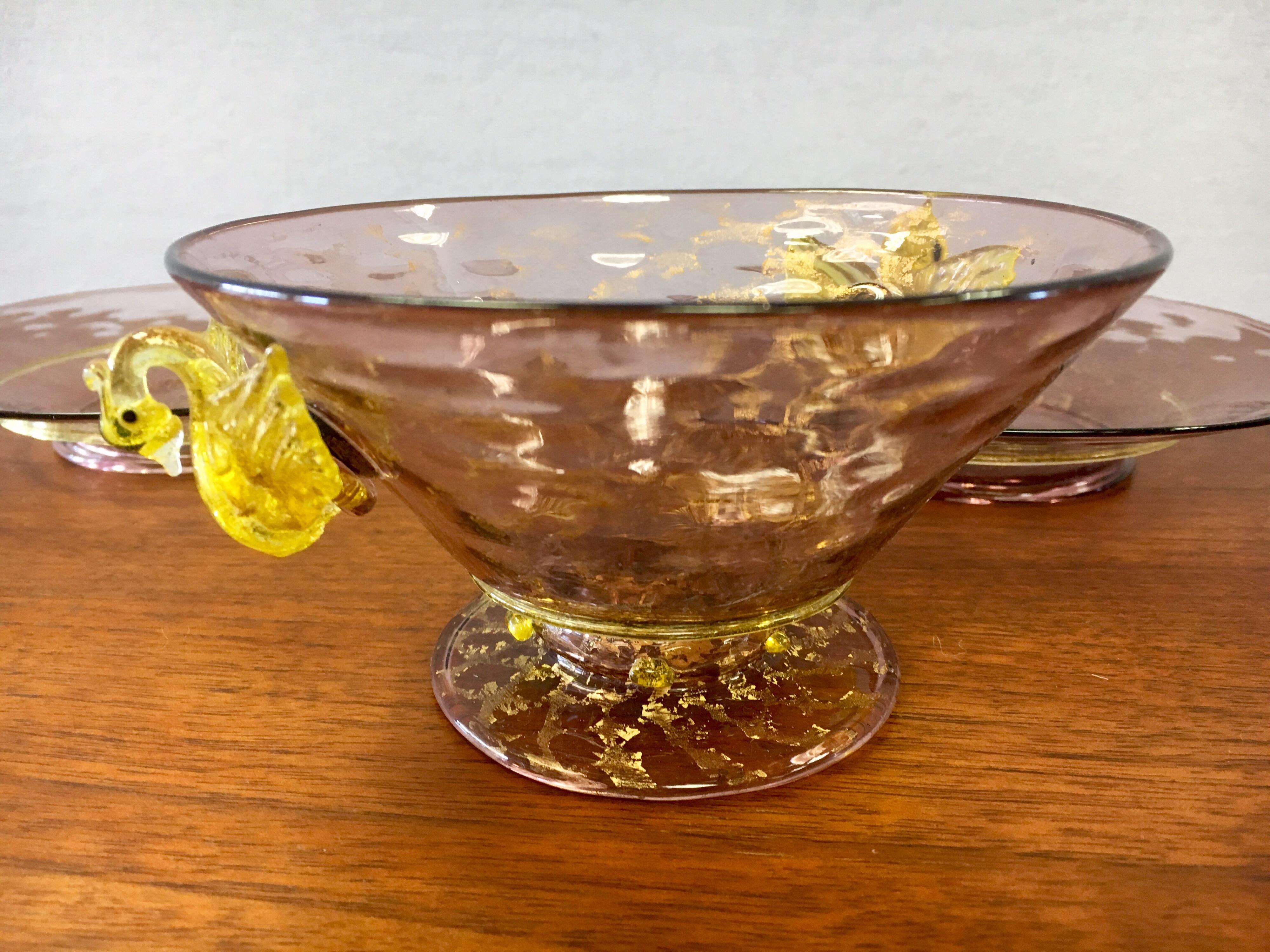 Verre de Murano Ensemble de cinq bols et soucoupes en verre de Murano soufflé à la main de Salviati, années 1920