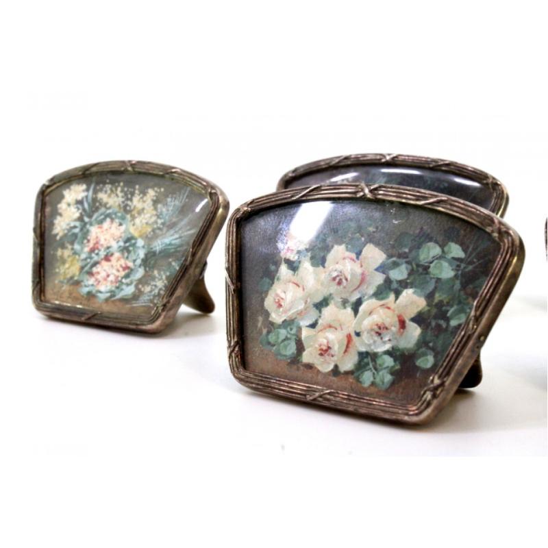 Set of five silver place markers with wraparound trim and support brackets (19. Jahrhundert) im Angebot