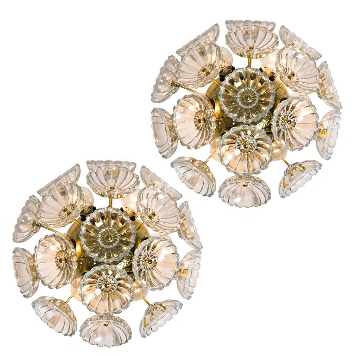 Set of Five Starburst Flower Sputniks, Two Wall Lights and Three Chandeliers For Sale 3