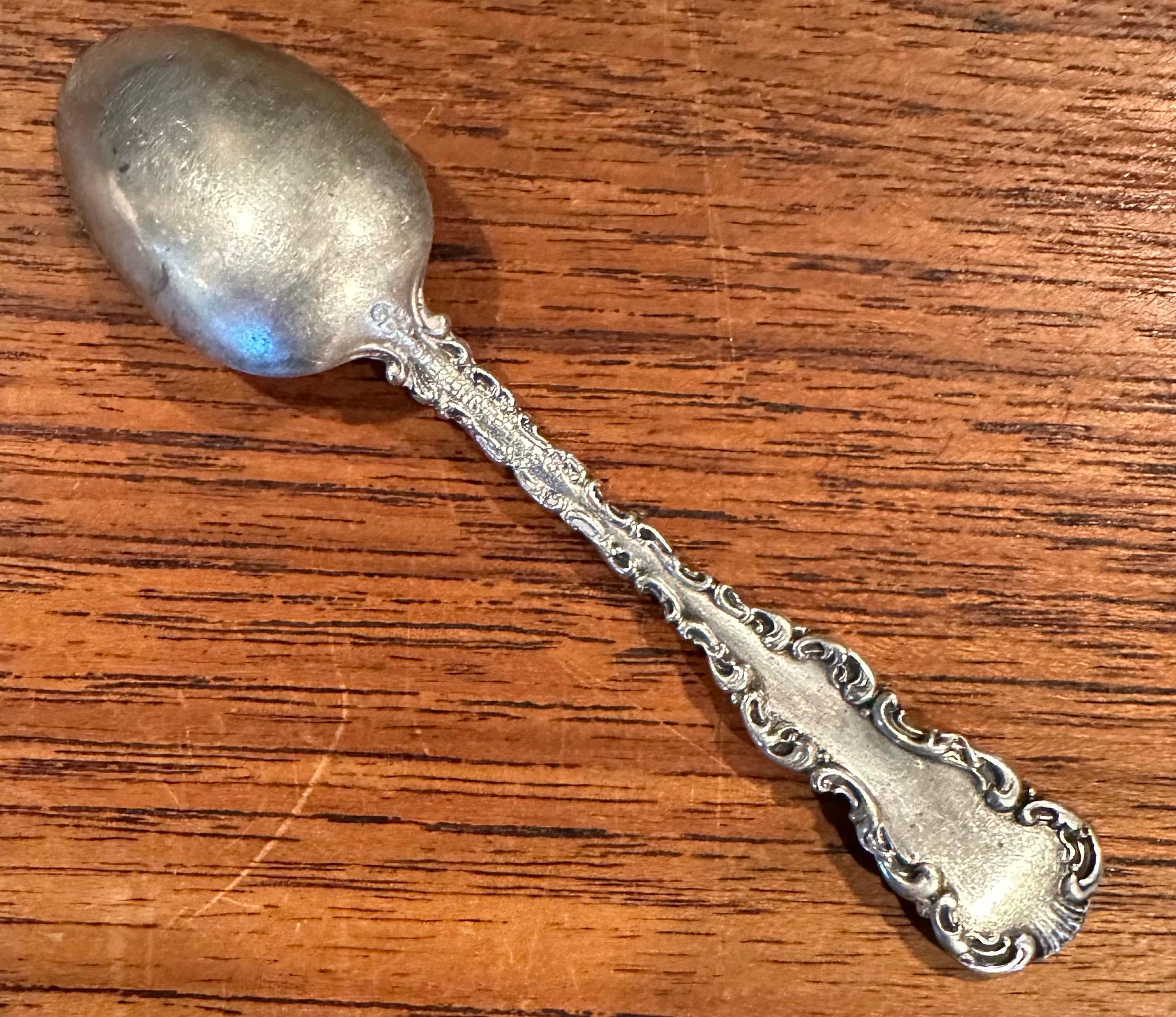 Set of Five Sterling Silver Demitasse Spoons In Good Condition For Sale In San Diego, CA