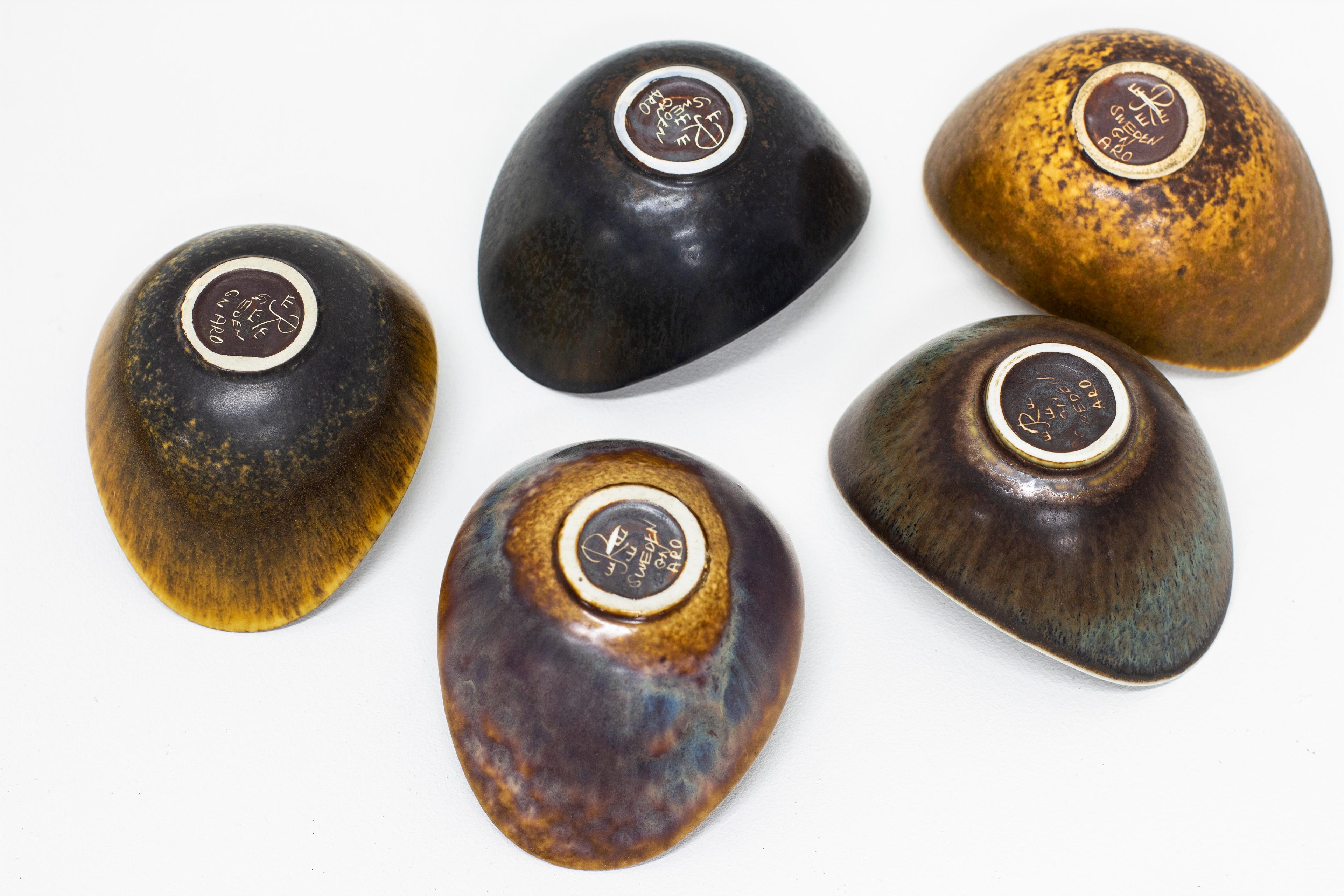 Set of Five Stoneware Bowls by Gunnar Nylund for Rörstrand, Sweden, 1950s In Good Condition In Hägersten, SE