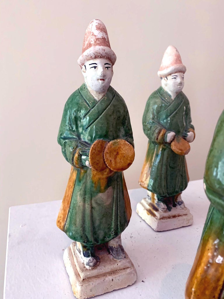 Set of Five Stoneware Tomb Figurines of Musician Ming Dynasty In Good Condition For Sale In Atlanta, GA