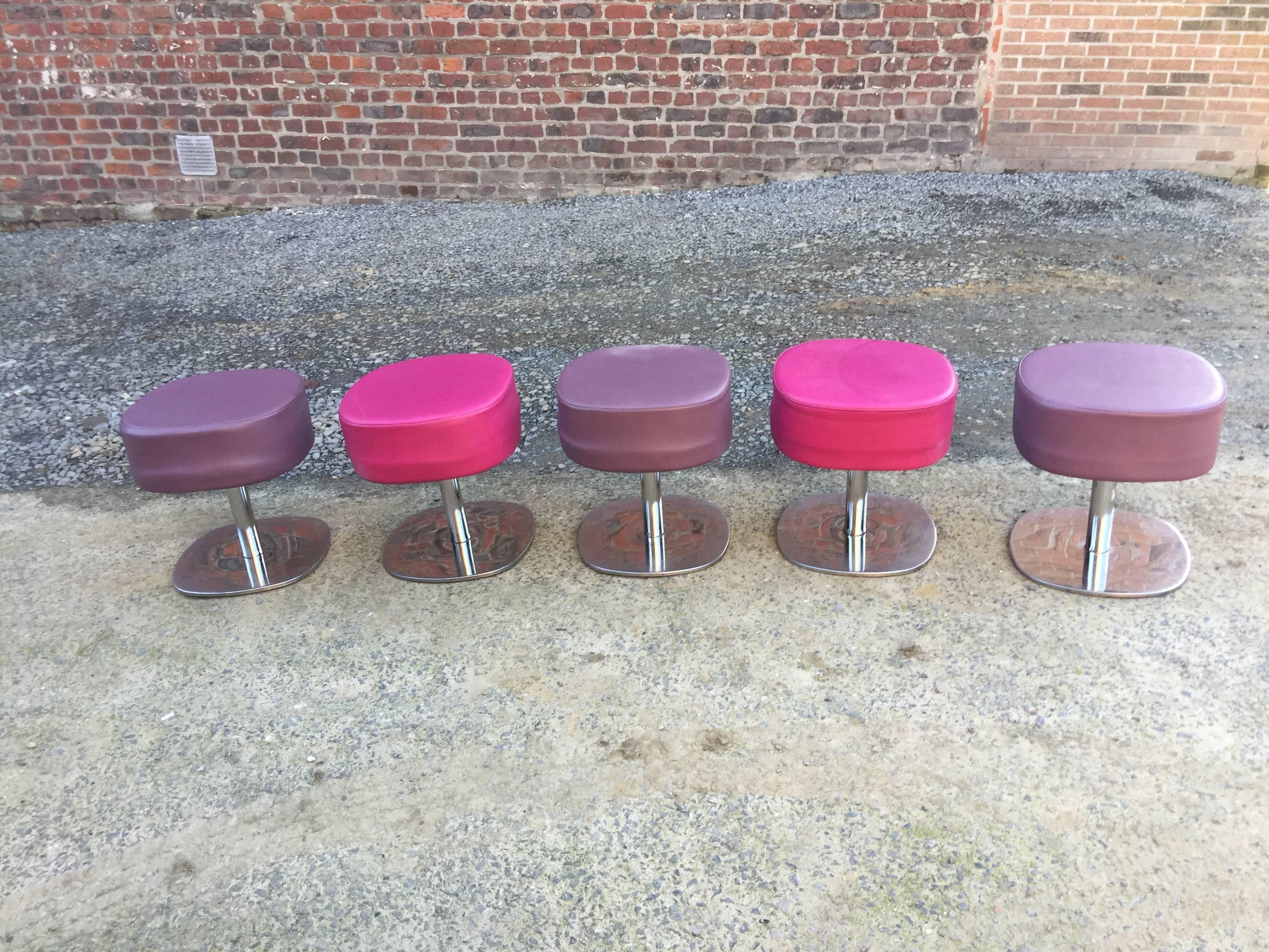French  Five Stools in Chromed Metal and Leatherette, circa 1970 For Sale