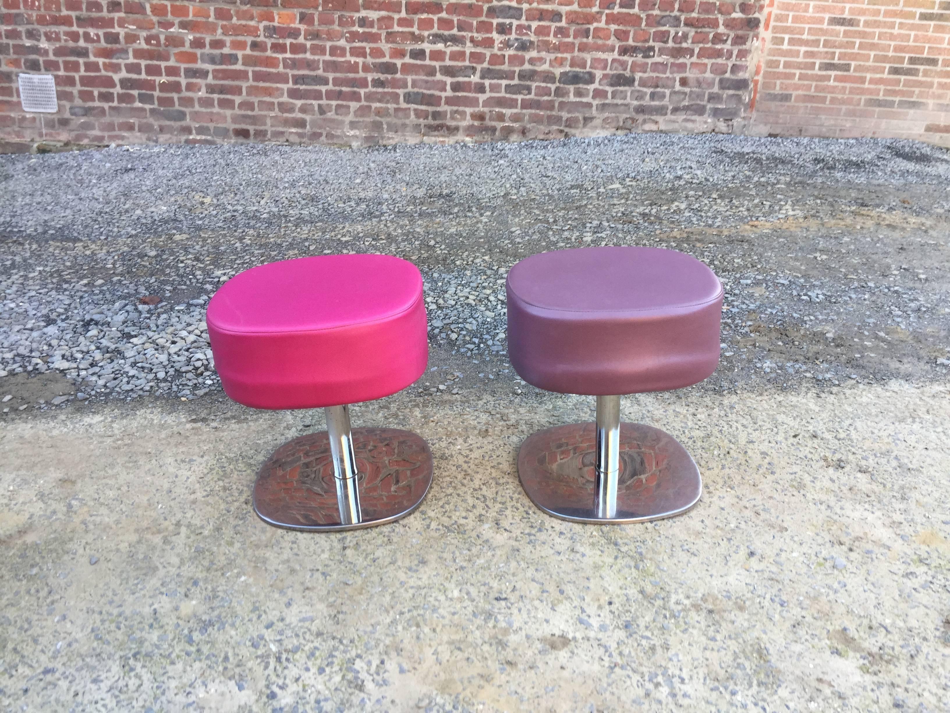  Five Stools in Chromed Metal and Leatherette, circa 1970 In Good Condition For Sale In Saint-Ouen, FR