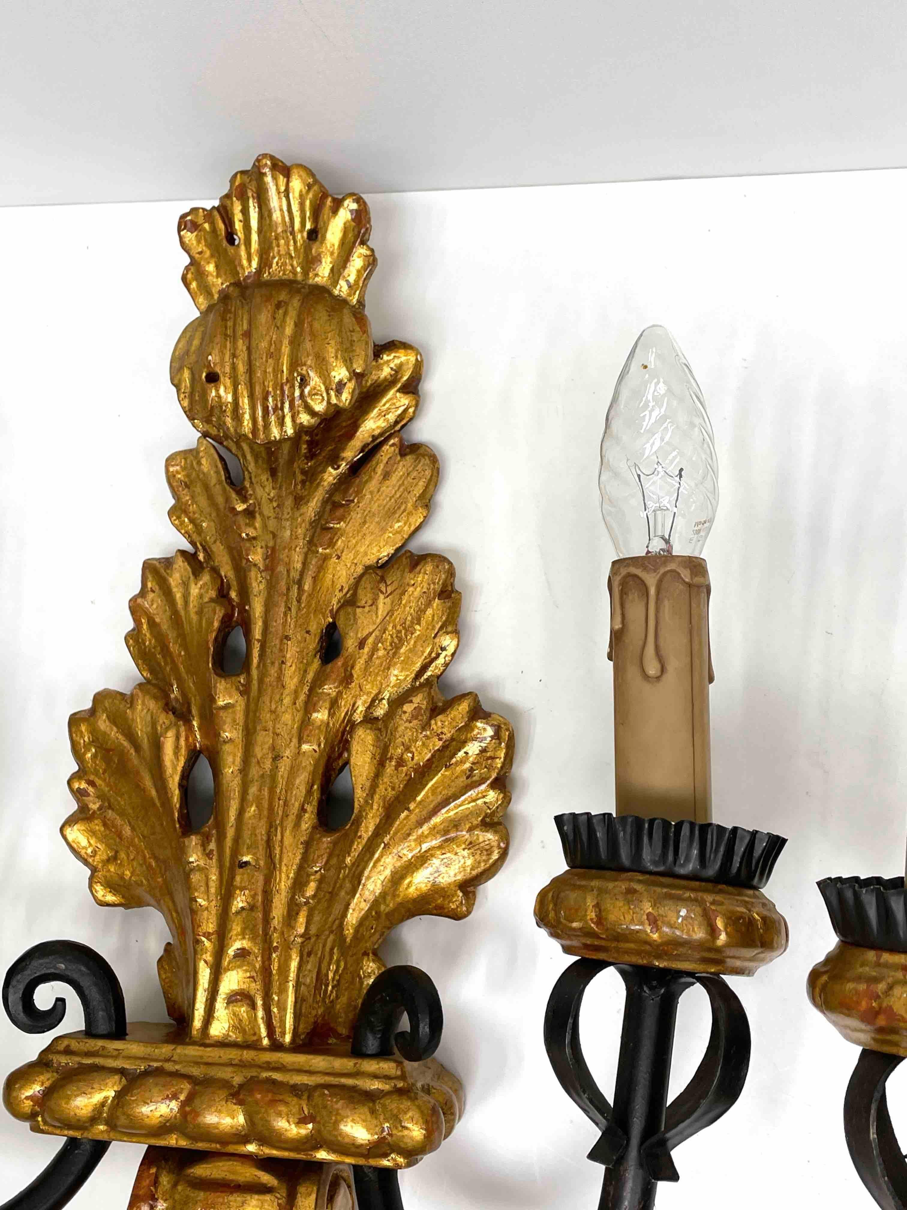 Set of Five Stunning Gilt Wood Tole Florentine Sconces by Banci, Italy, 1970s For Sale 3