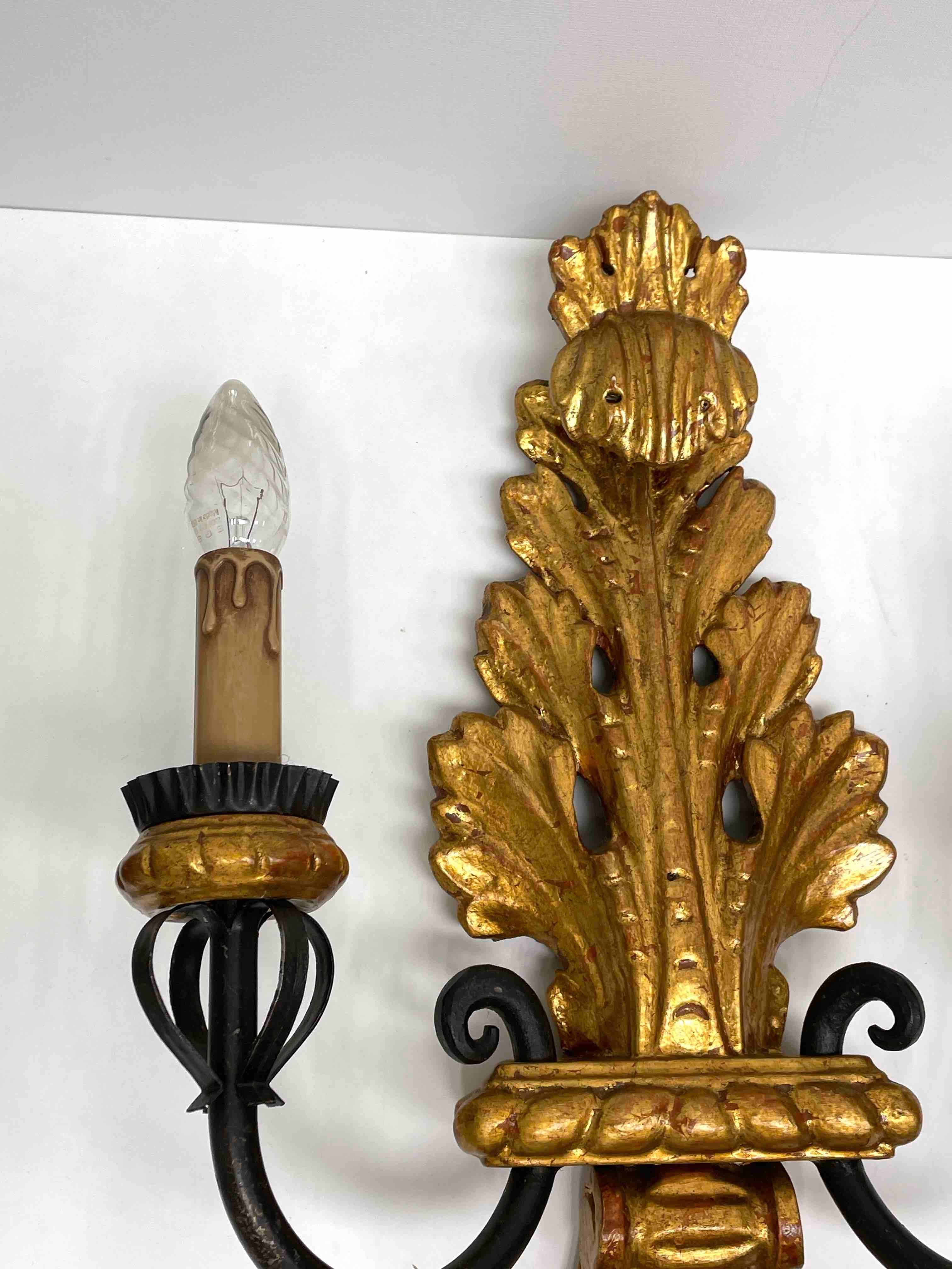 Set of Five Stunning Gilt Wood Tole Florentine Sconces by Banci, Italy, 1970s For Sale 4