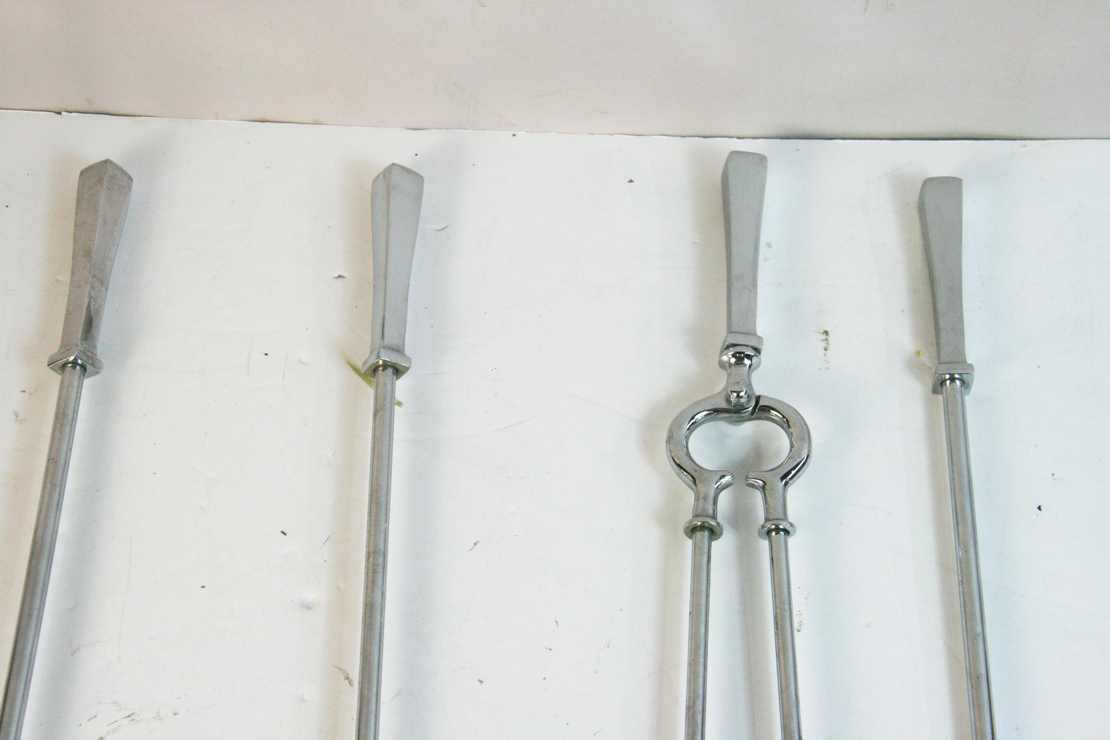Set of Five  Stylish Modernist Polished Nickel Fire Tools and Stand For Sale 4