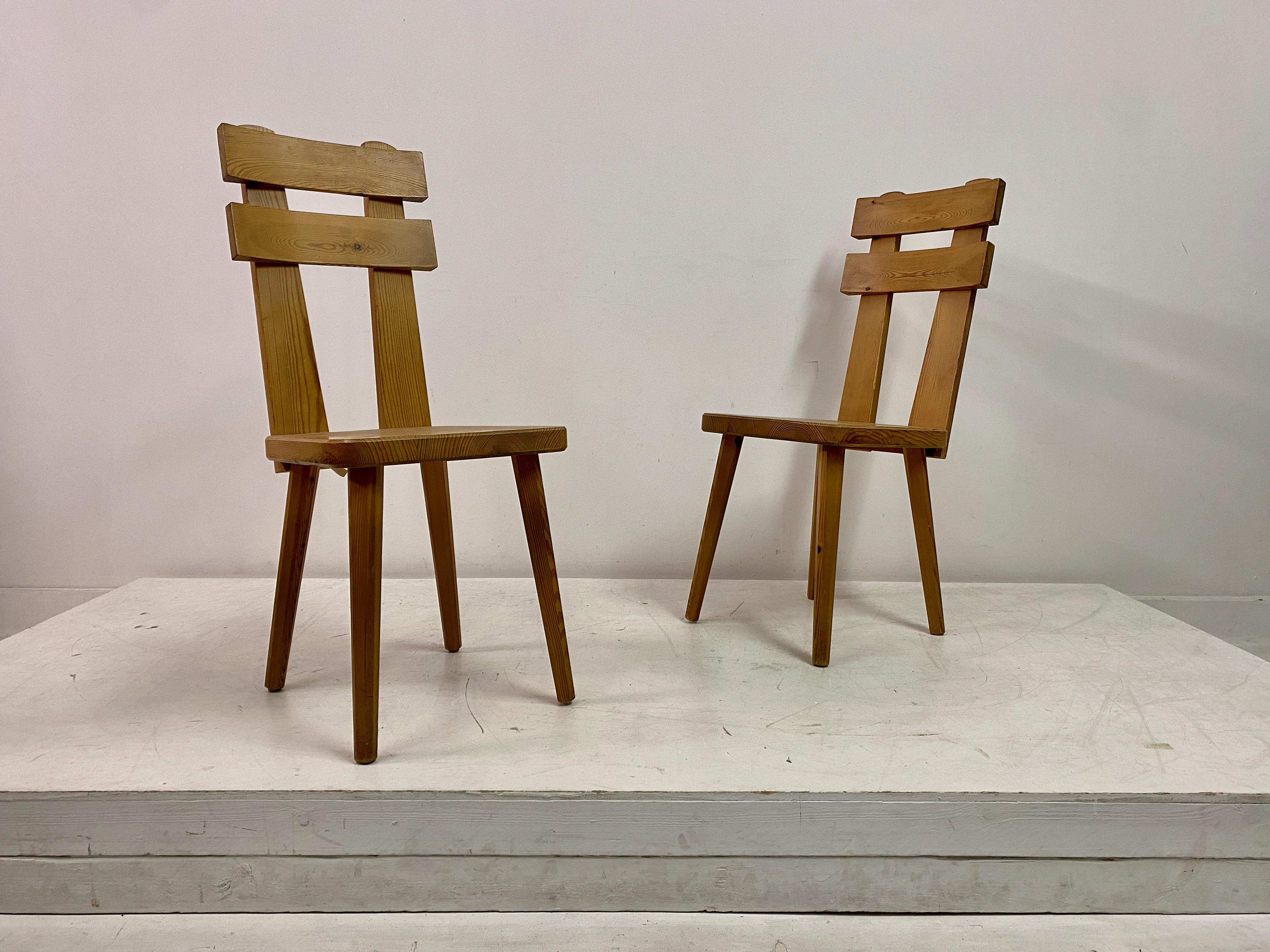 Set Of Five Swedish Dining Chairs In Pine For Sale 9