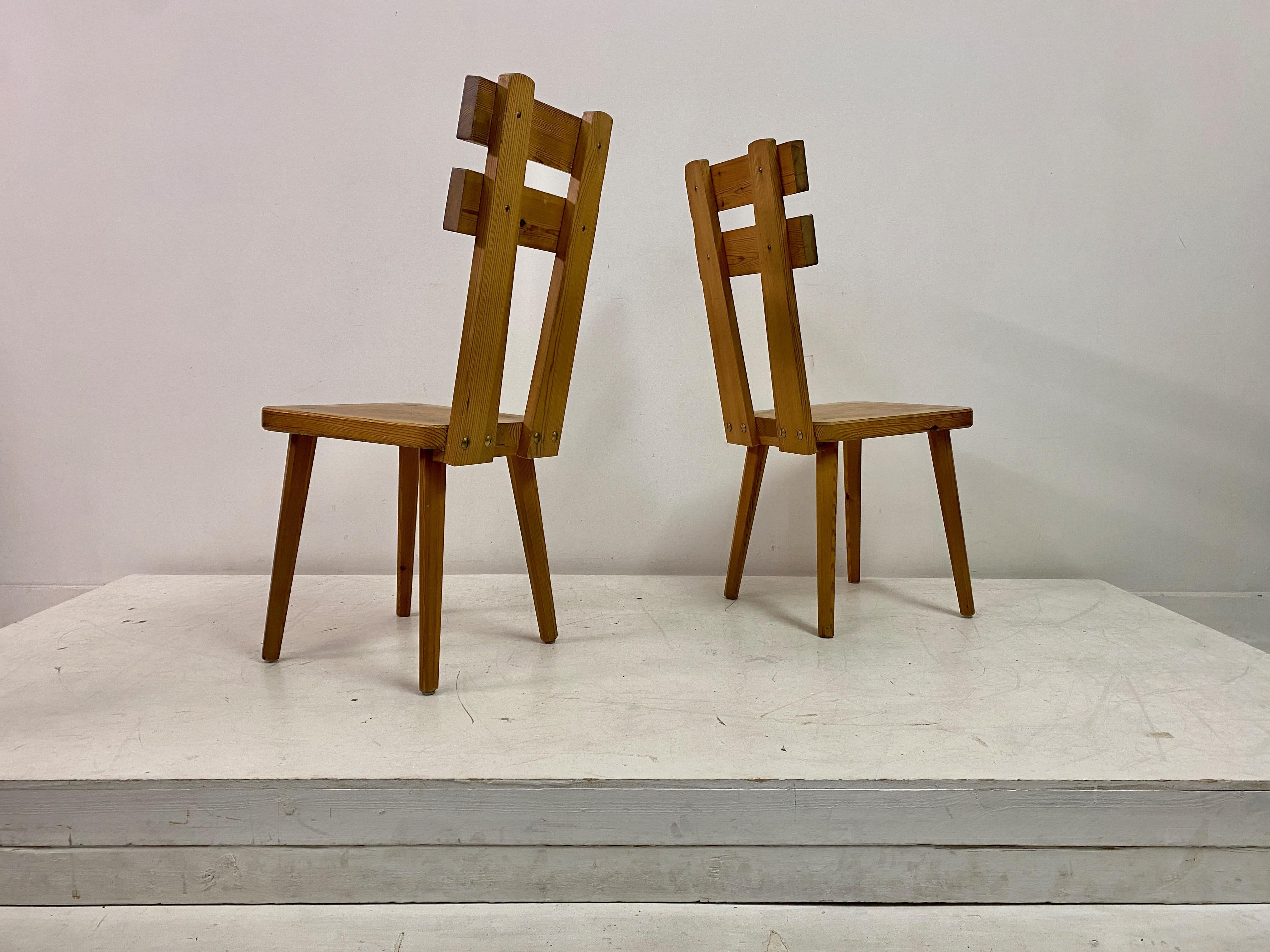 Set Of Five Swedish Dining Chairs In Pine For Sale 12