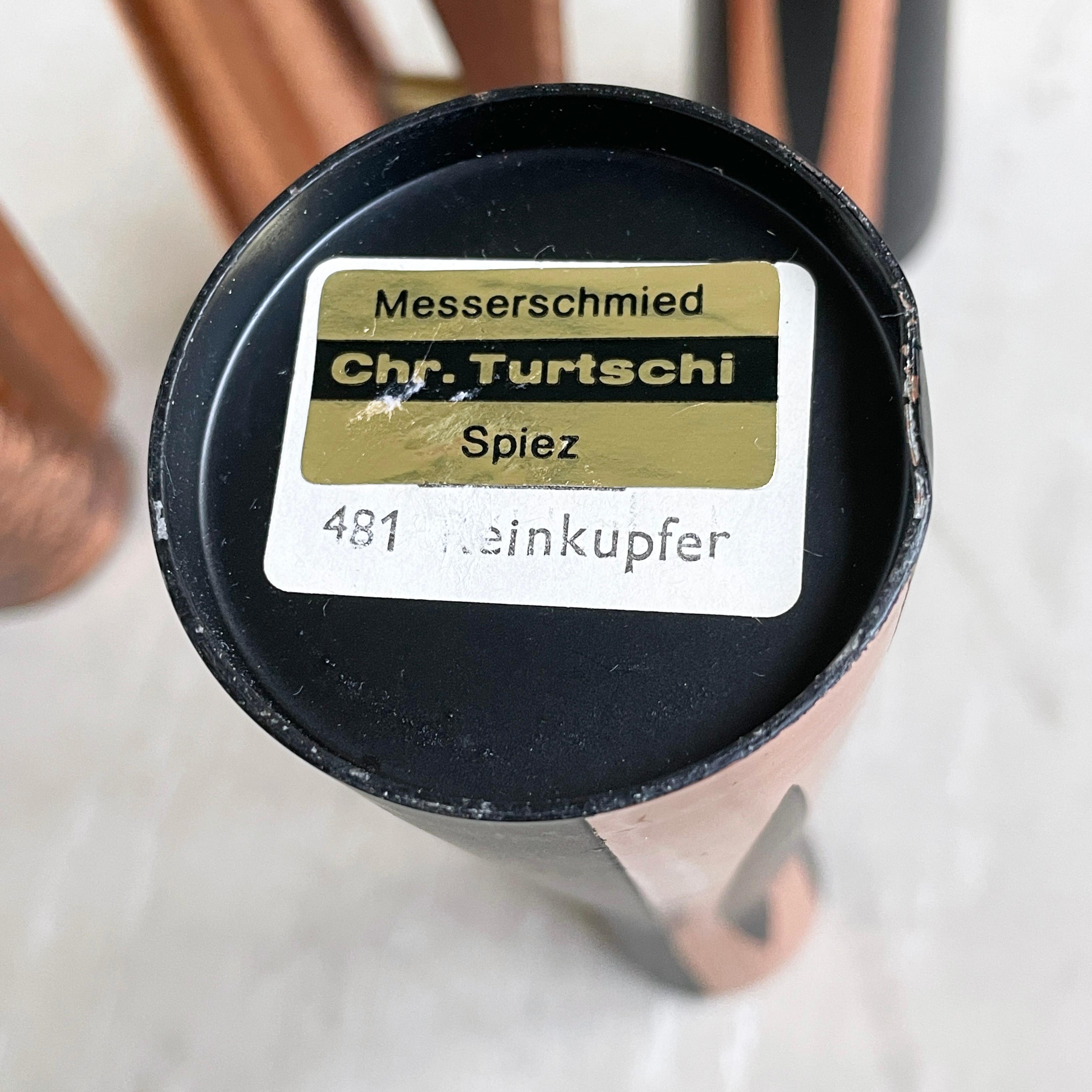 Satz von fünf Schweizer dekorativen brutalistischen Kupfervasen im Angebot 10