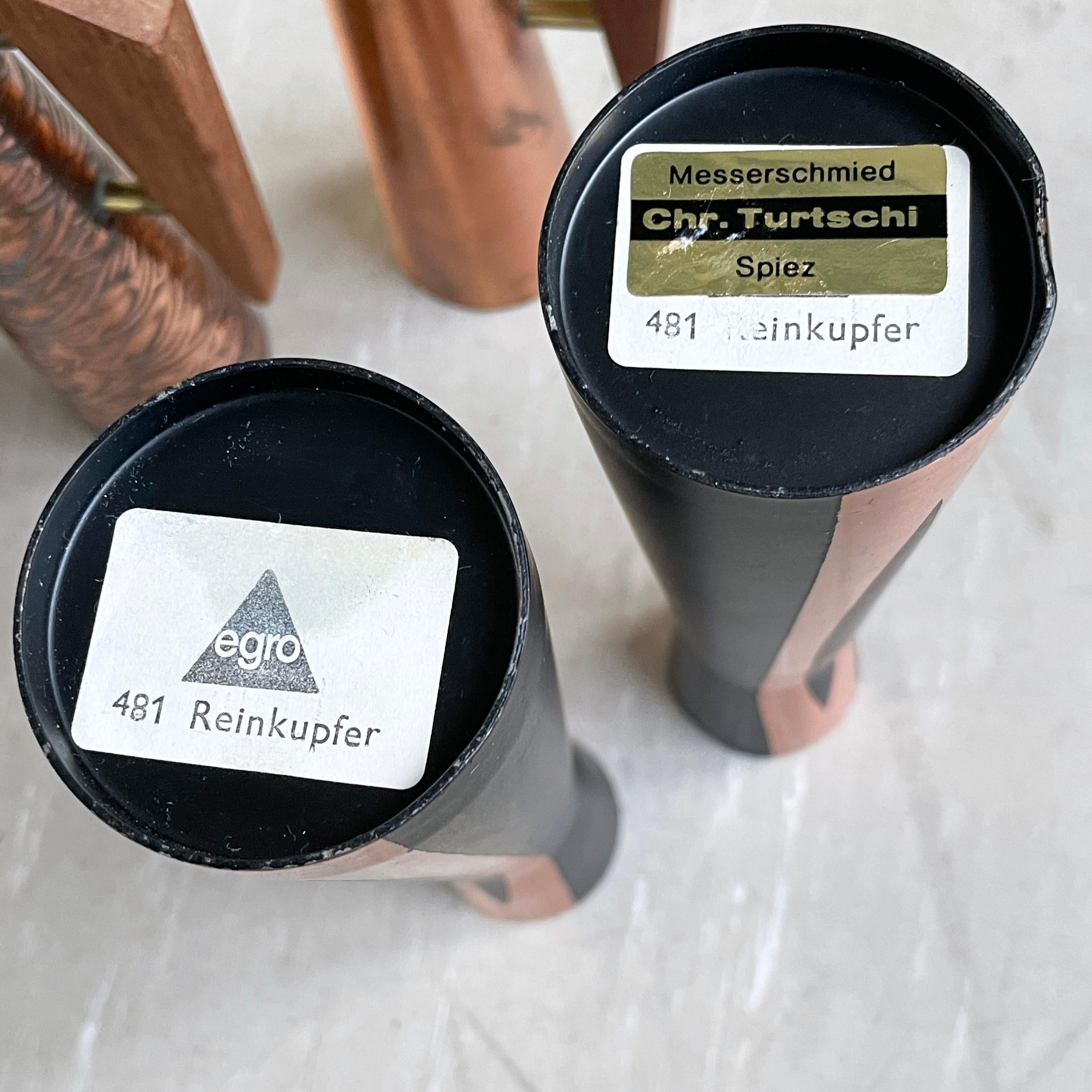 Satz von fünf Schweizer dekorativen brutalistischen Kupfervasen im Angebot 11