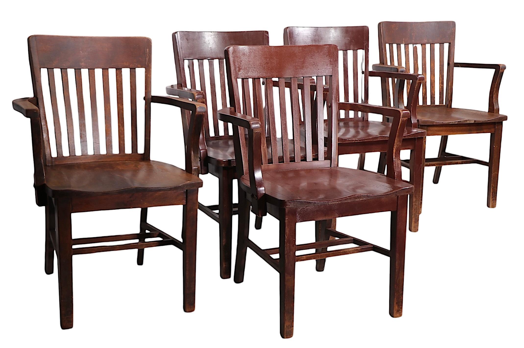 Ensemble de cinq chaises de salle à manger industrielles anciennes de Murphy Chair Co. 10